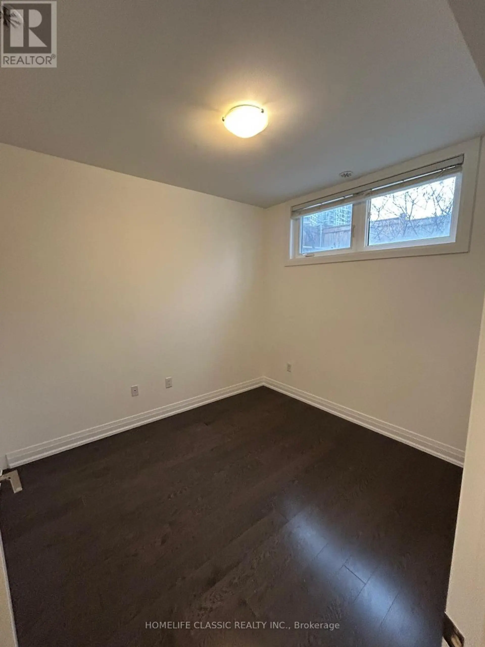 #9 11 ELDORA AVENUE - Image 11