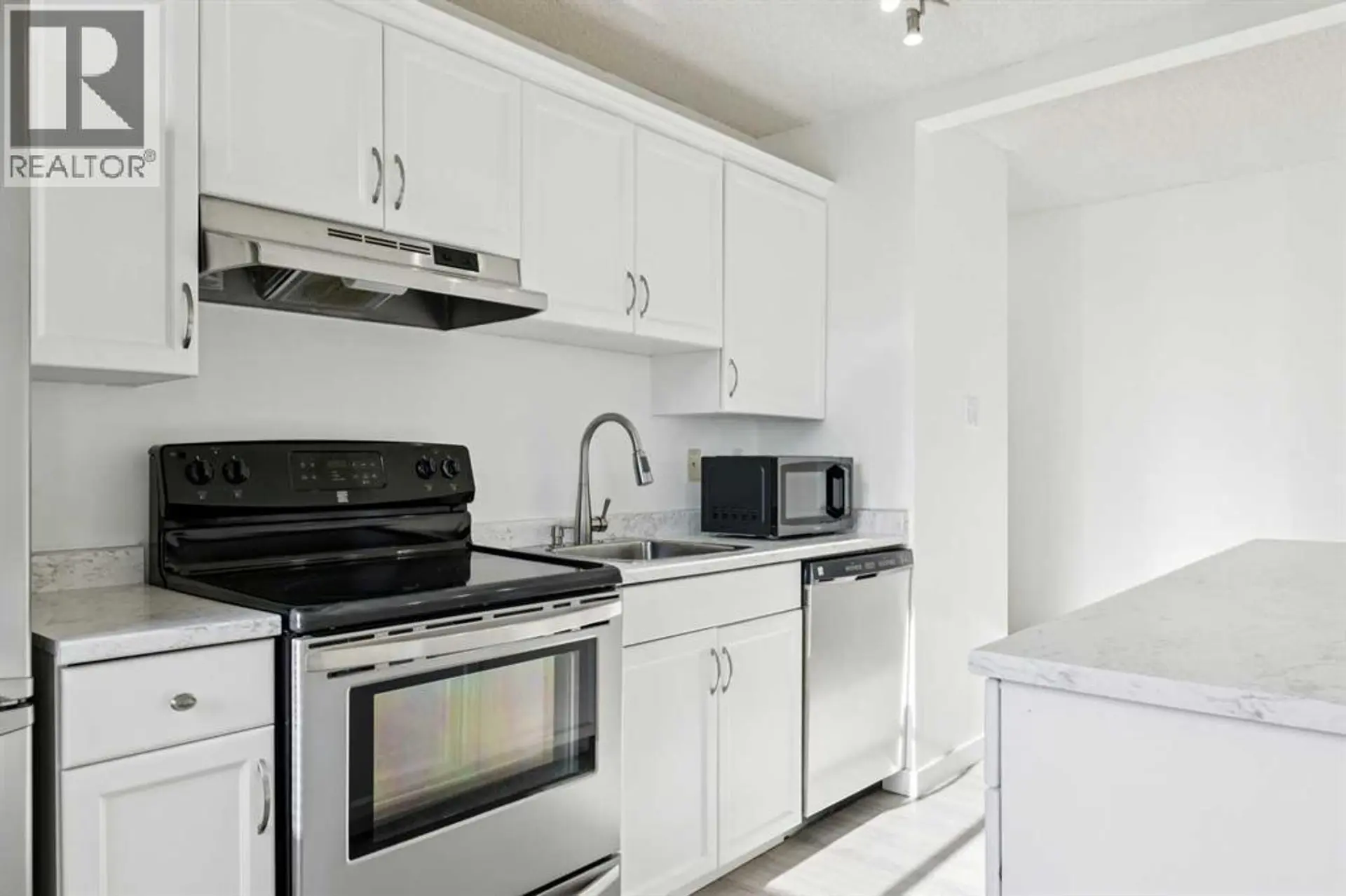 #601 1236 15 Avenue SW - Image 6