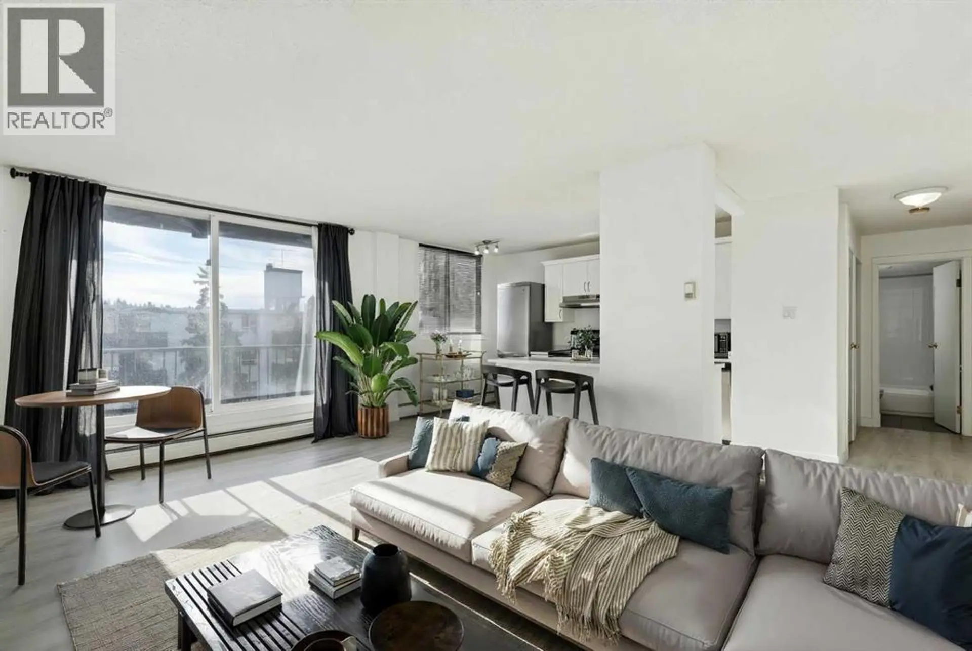 #601 1236 15 Avenue SW - Image 2