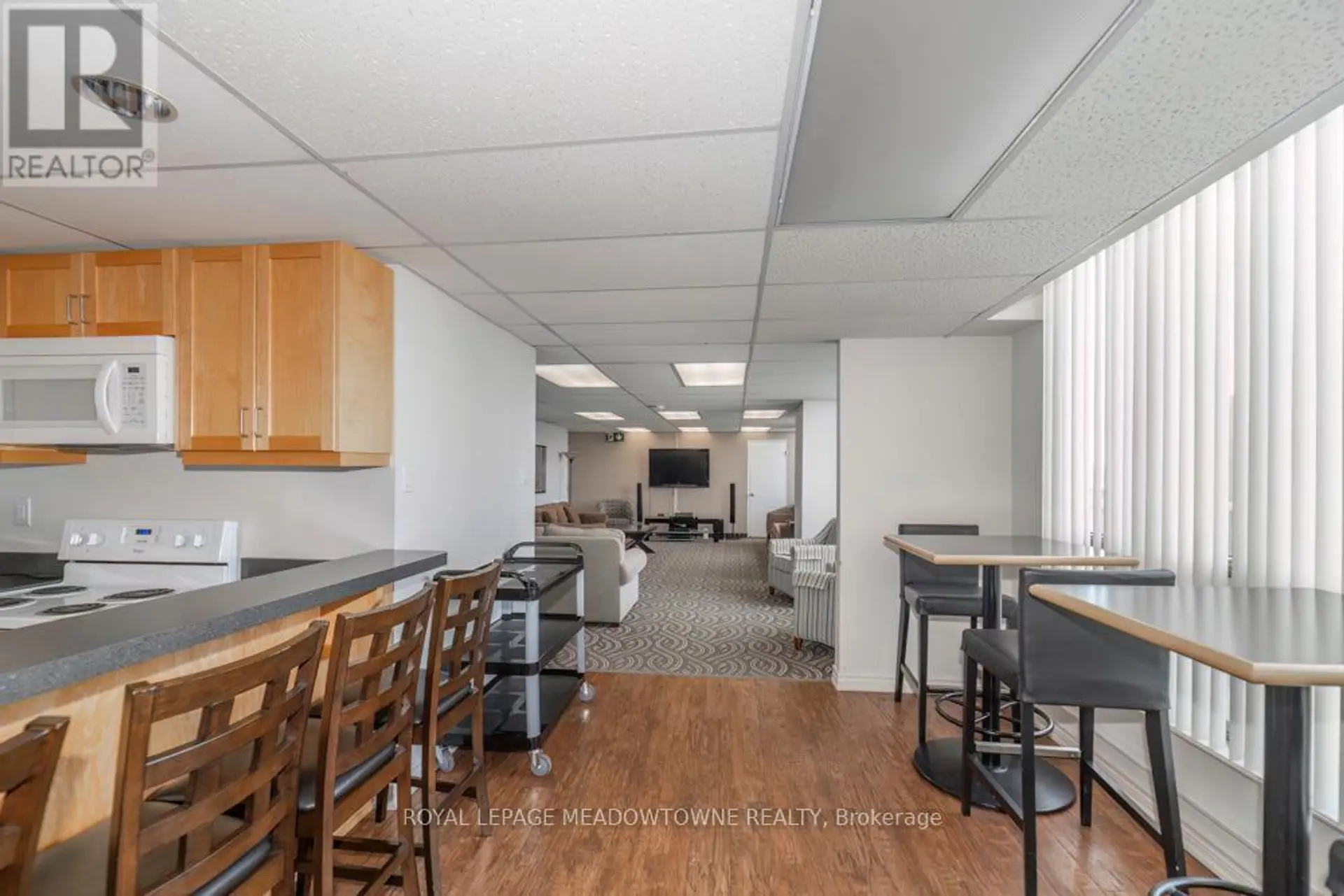 #905 1110 WALDEN CIRCLE - Image 12
