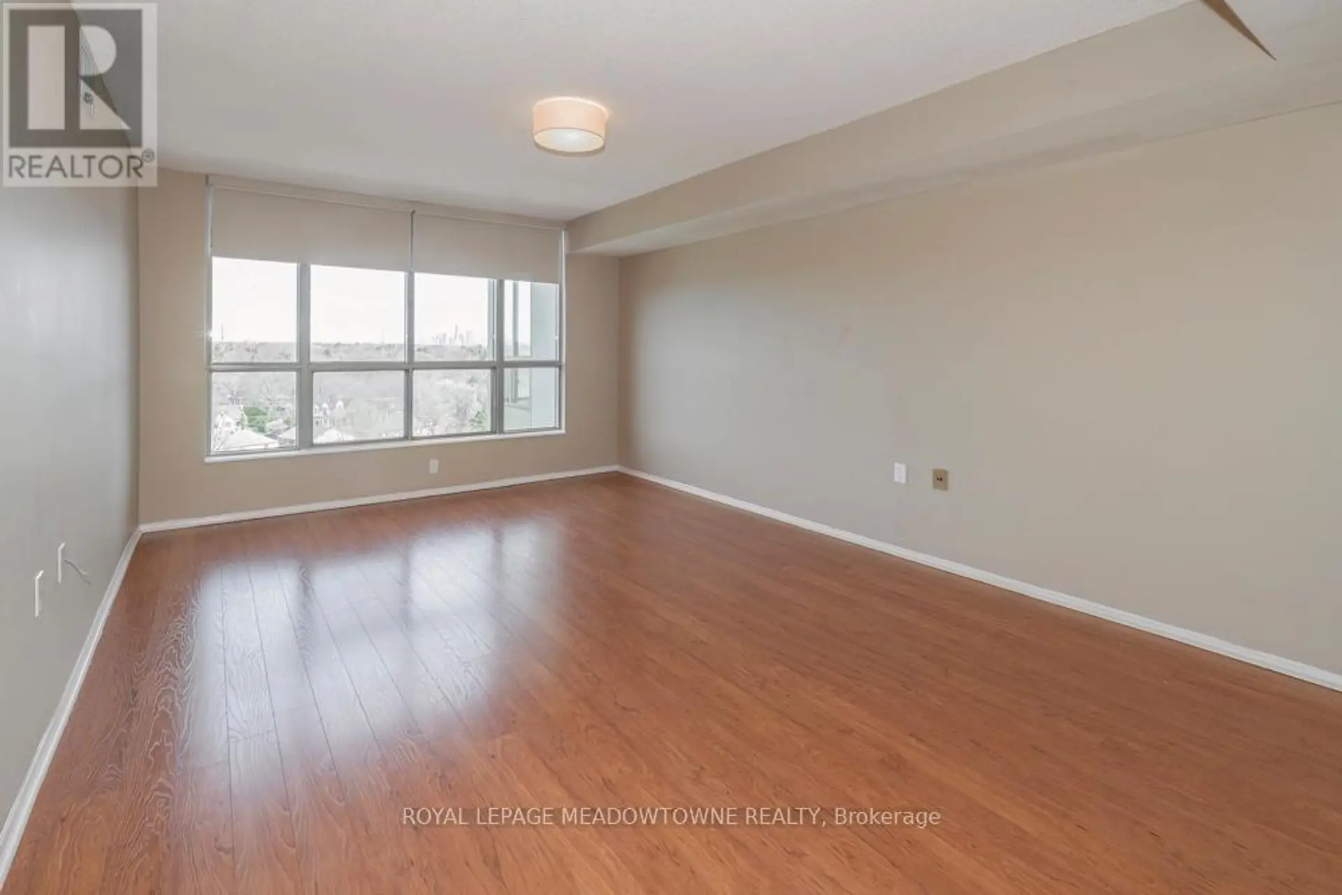 #905 1110 WALDEN CIRCLE - Image 9