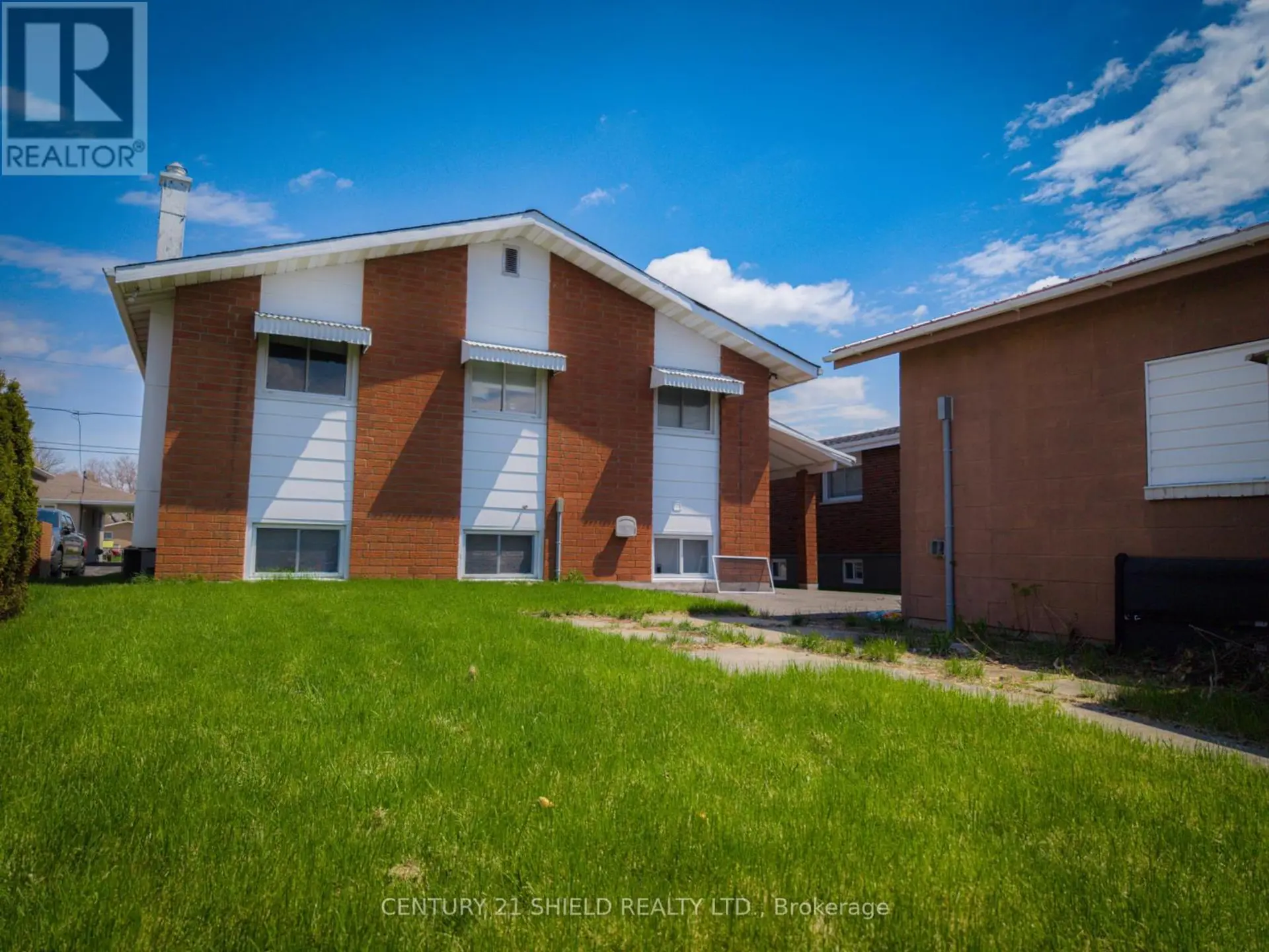 1110 GRAND AVENUE - Image 4