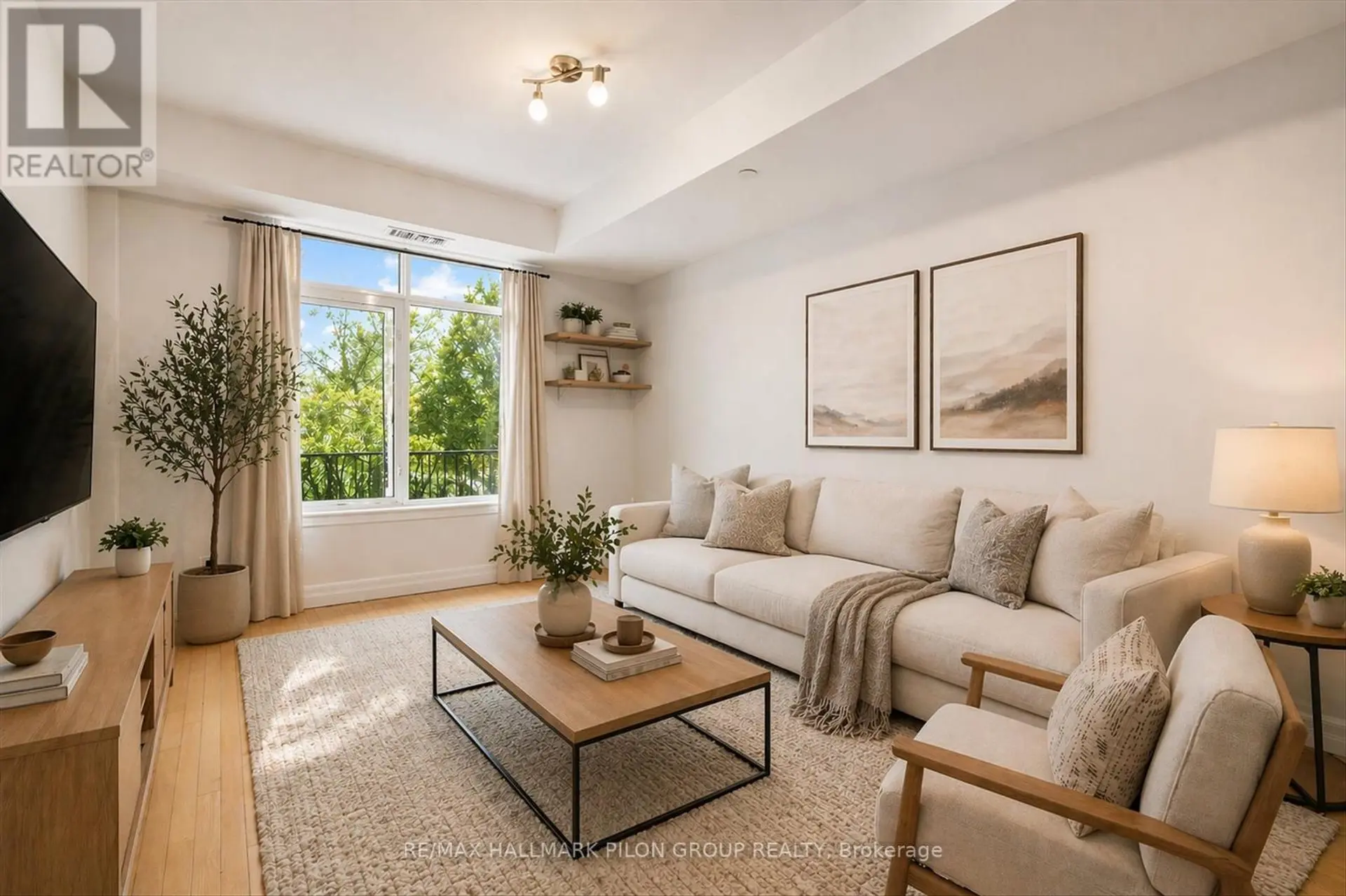 #109 950 MARGUERITE AVENUE - Image 4