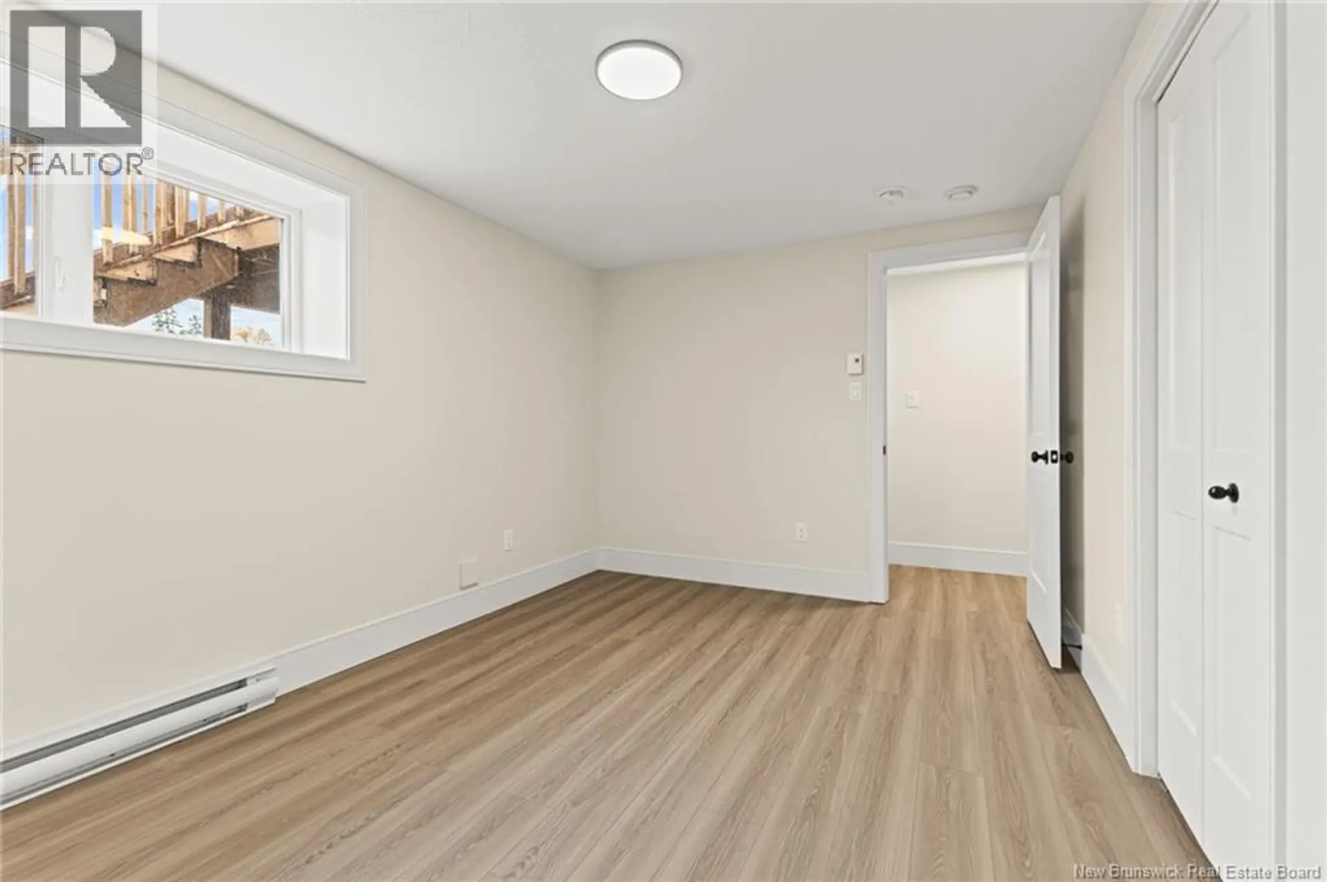 215 Senese Street - Image 19