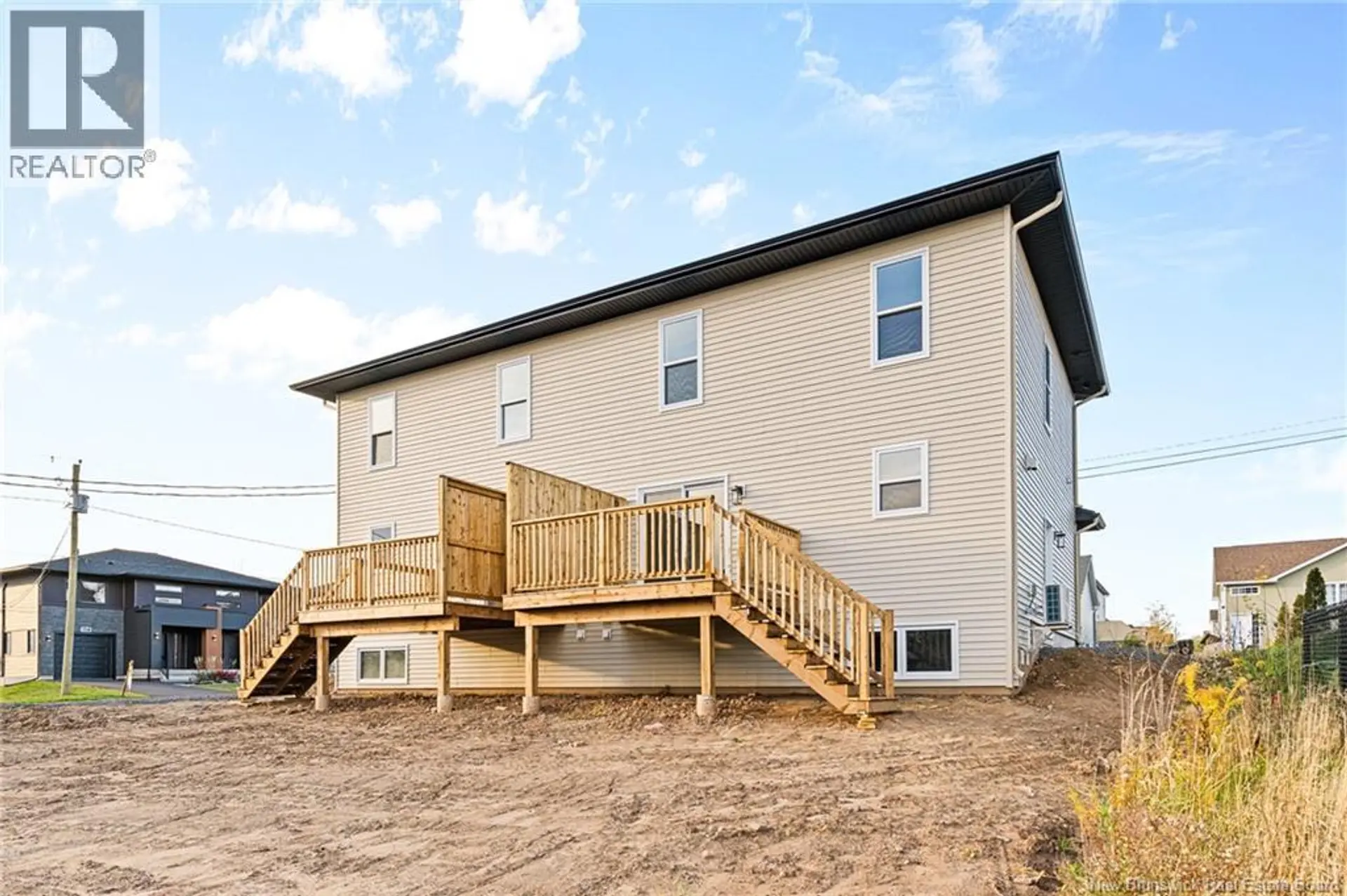215 Senese Street - Image 20
