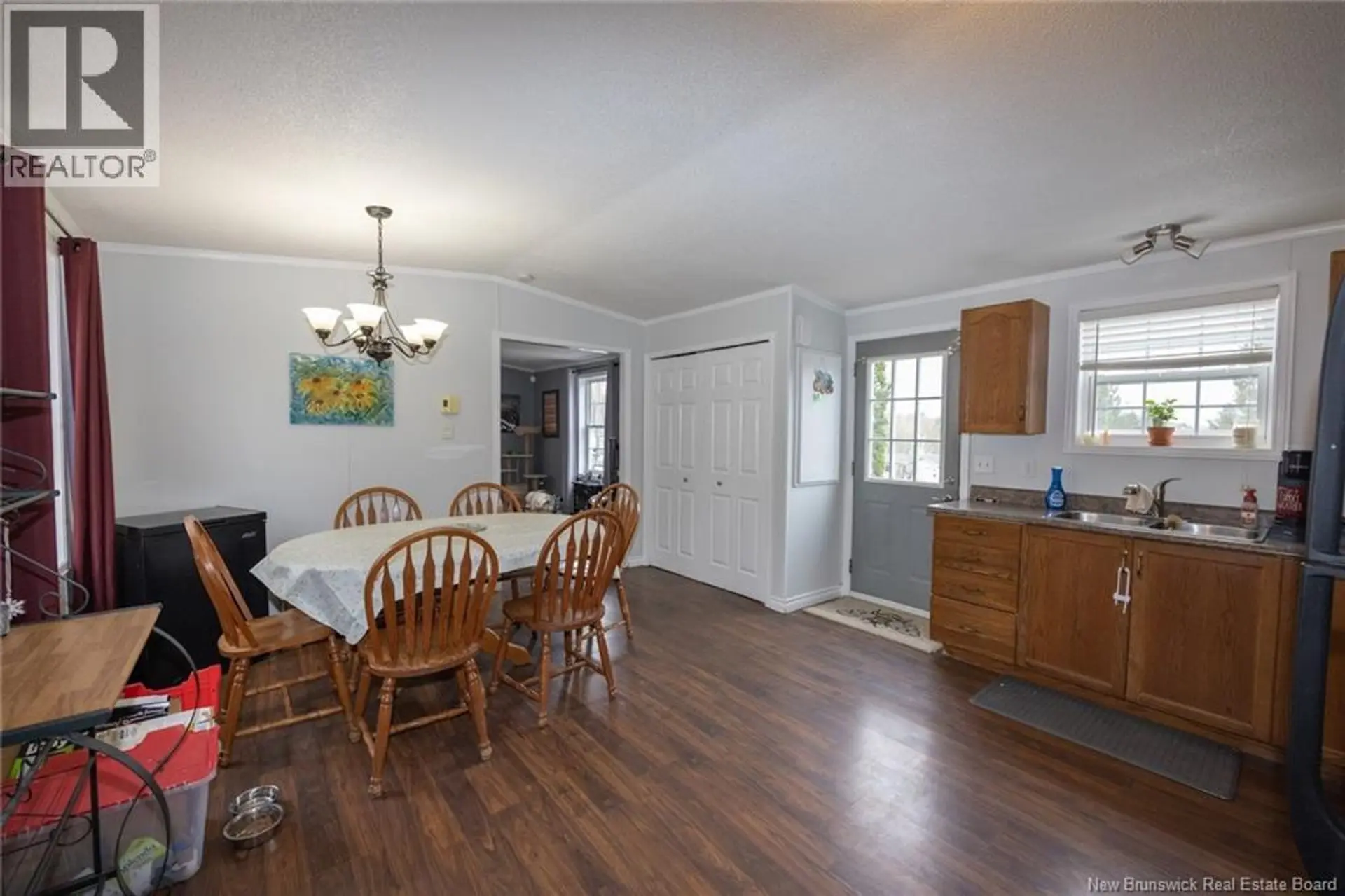 328 Governor Lane - Image 4