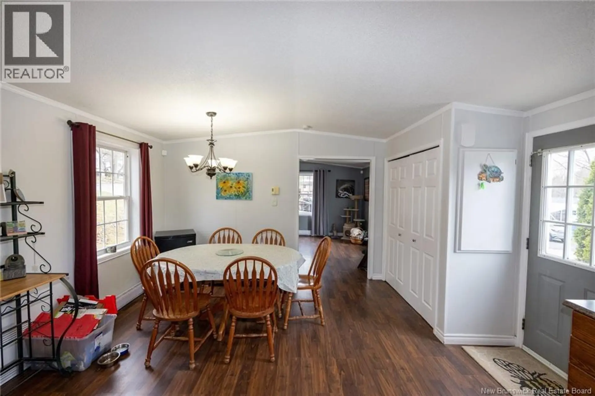 328 Governor Lane - Image 5