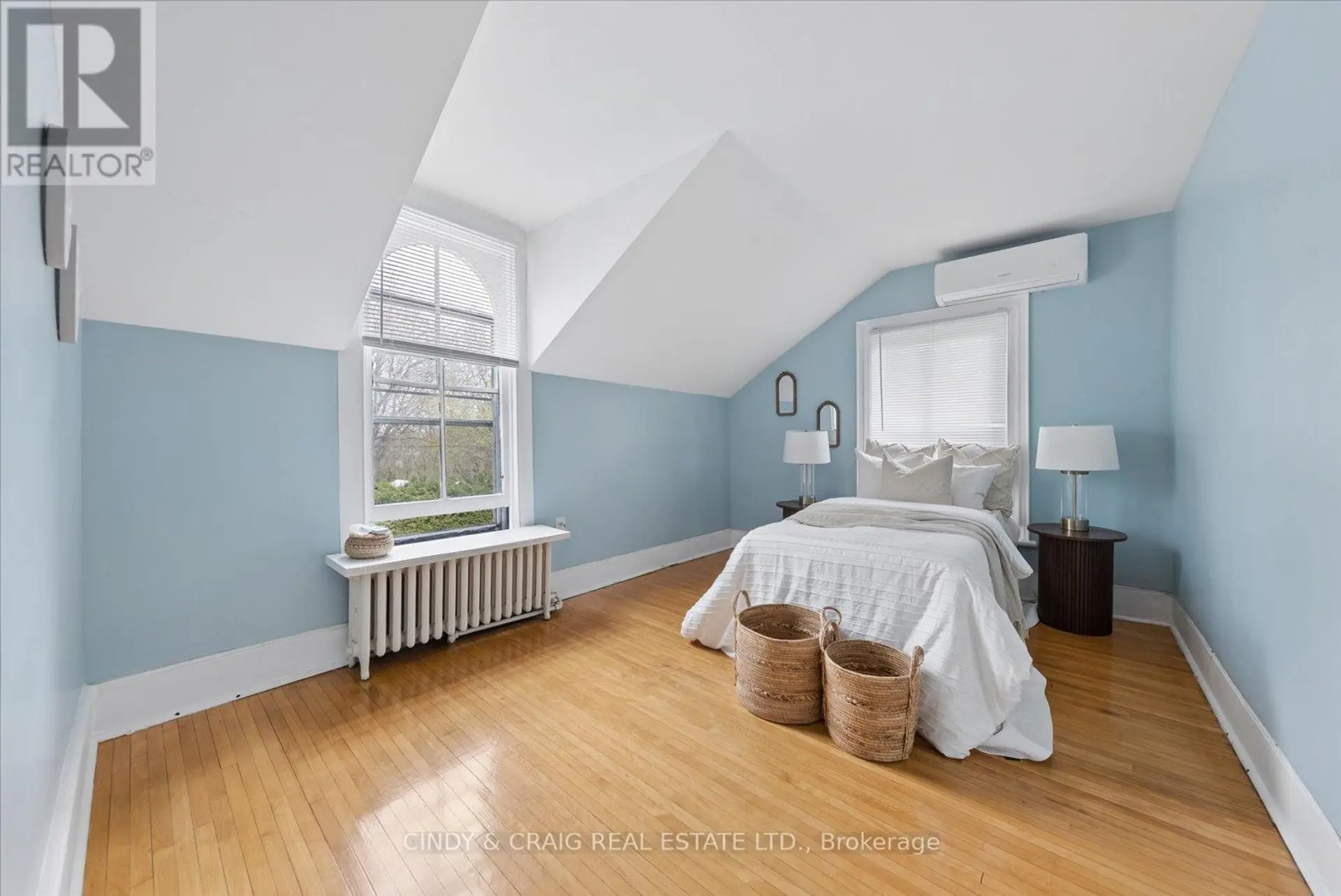 443 VICTORIA STREET - Image 10