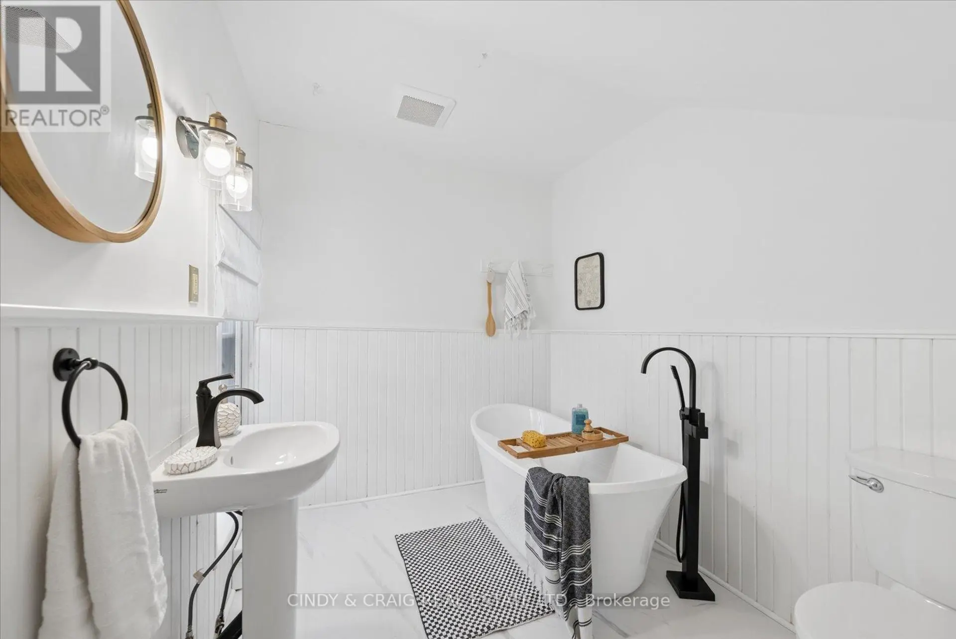 443 VICTORIA STREET - Image 15