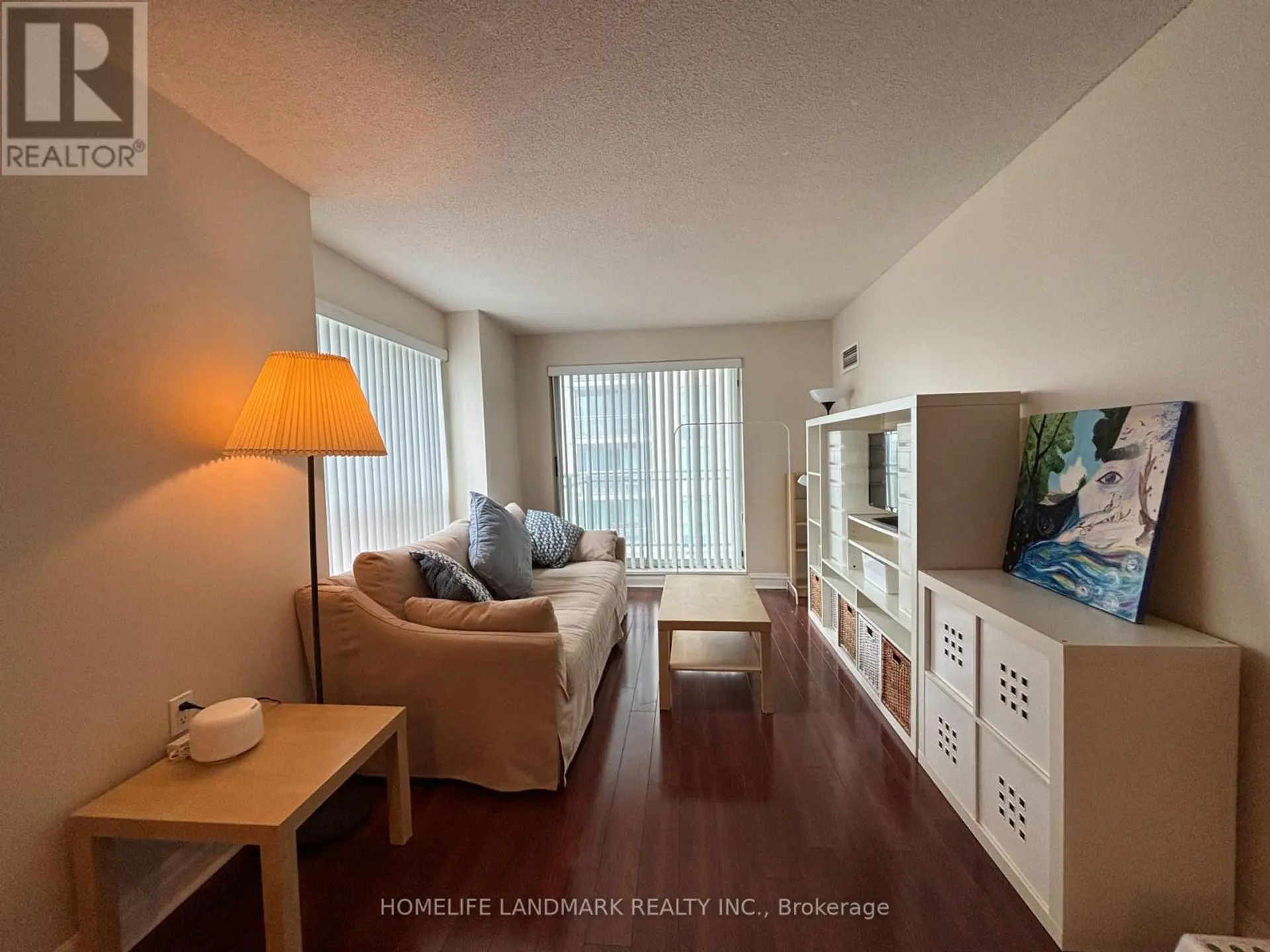 #902 21 HILLCREST AVENUE - Image 13