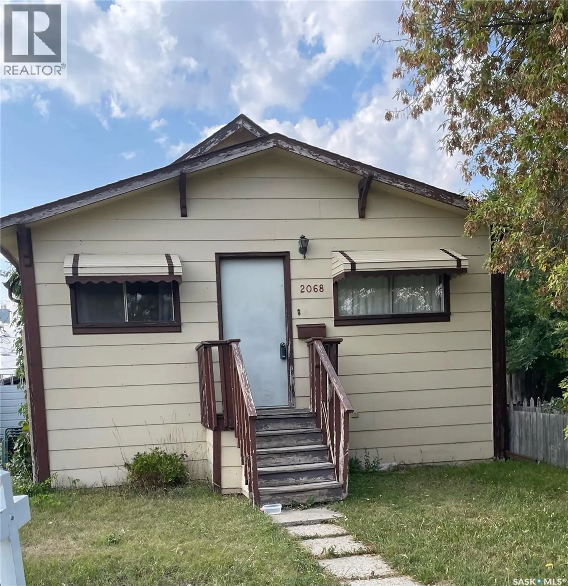 2068 Connaught STREET - Image 1