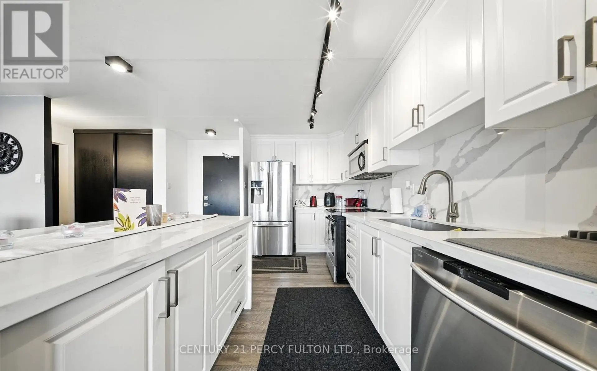 #1212 2 GLAMORGAN AVENUE - Image 2