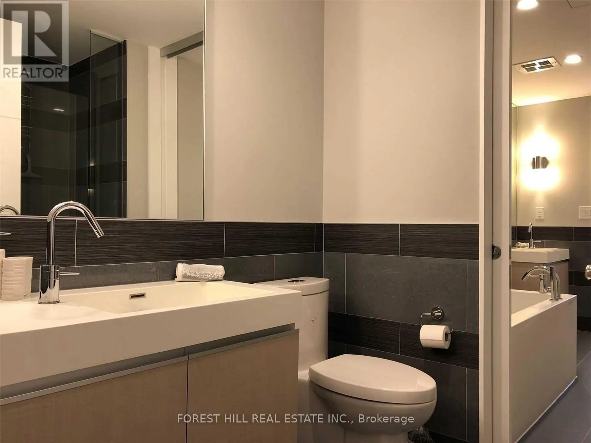 #1702 390 CHERRY STREET - Image 10