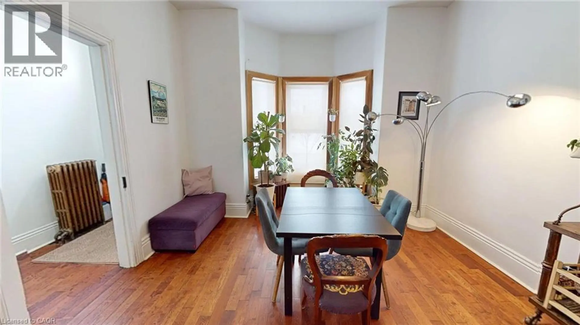 132 FERGUSON Avenue N - Image 3
