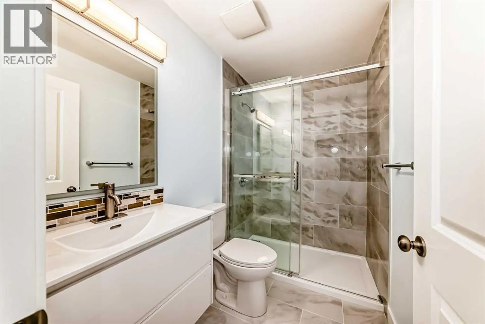 11323 Coventry Boulevard NE - Image 16
