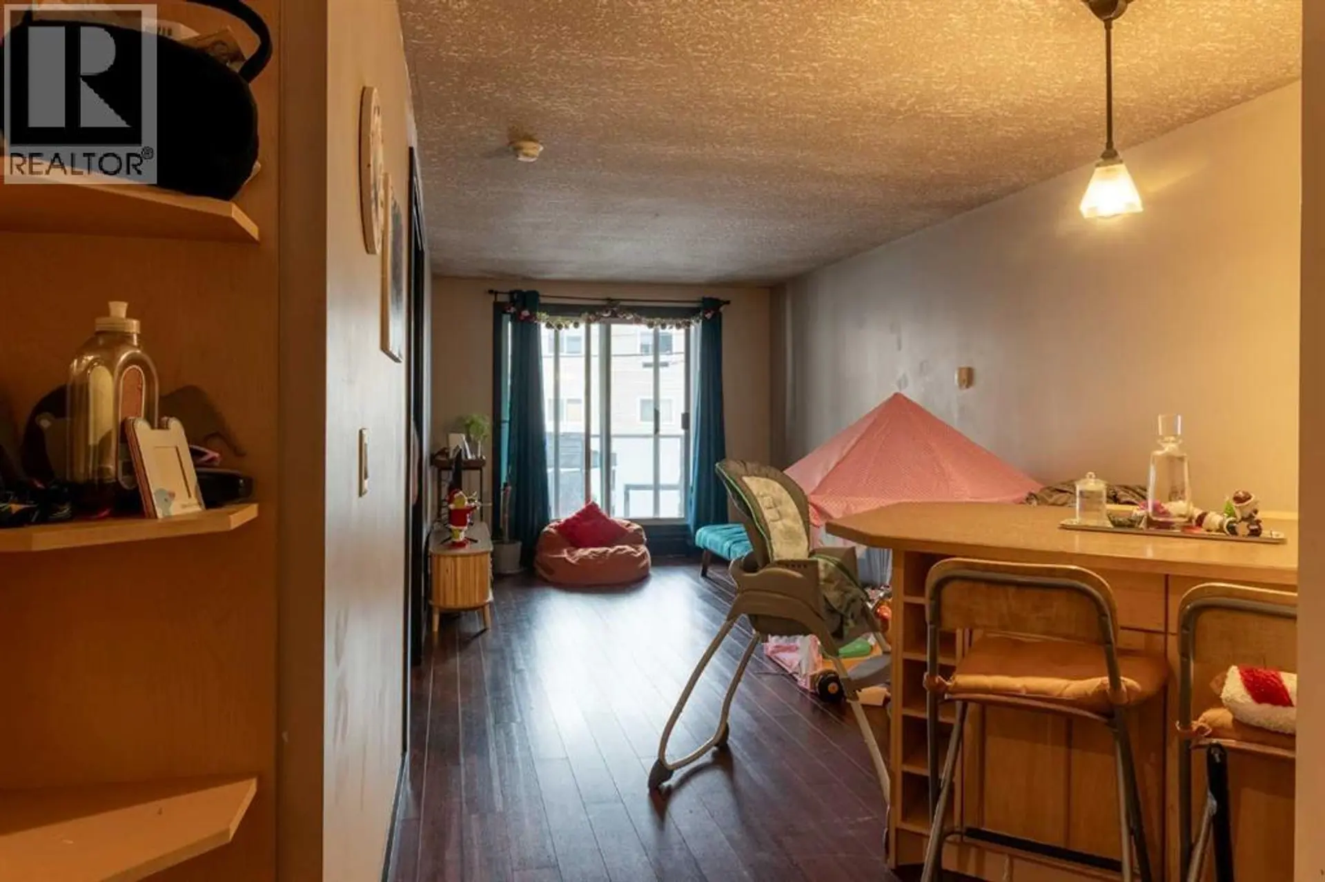 #204 717 4A Street NE - Image 4