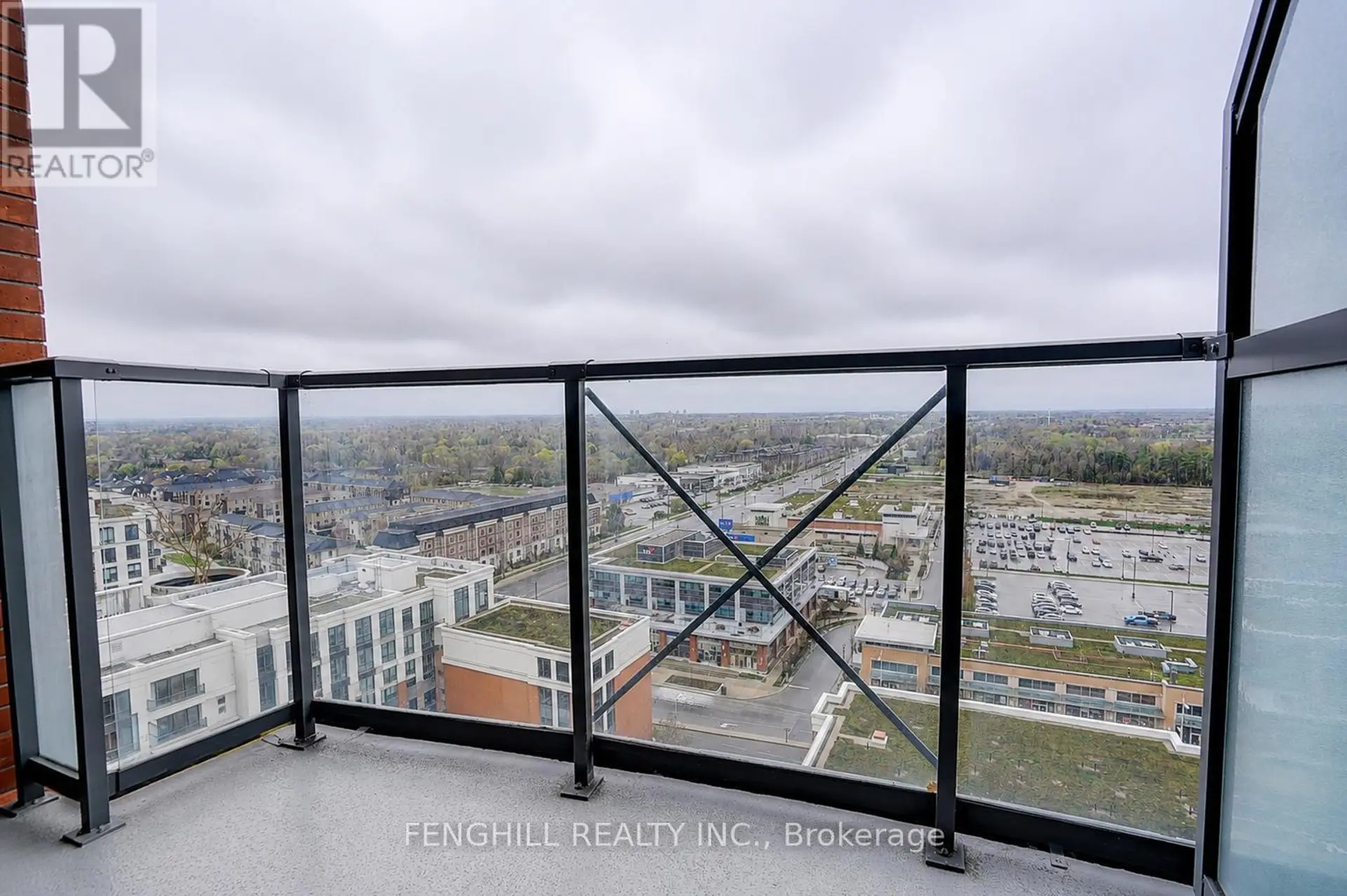 #2010 1 UPTOWN DRIVE - Image 10