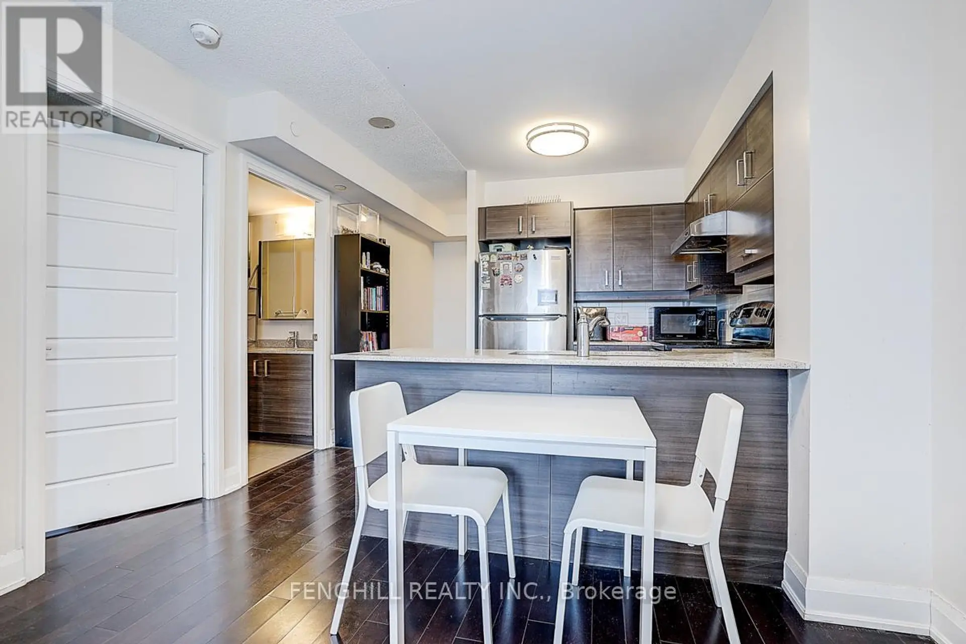 #2010 1 UPTOWN DRIVE - Image 4