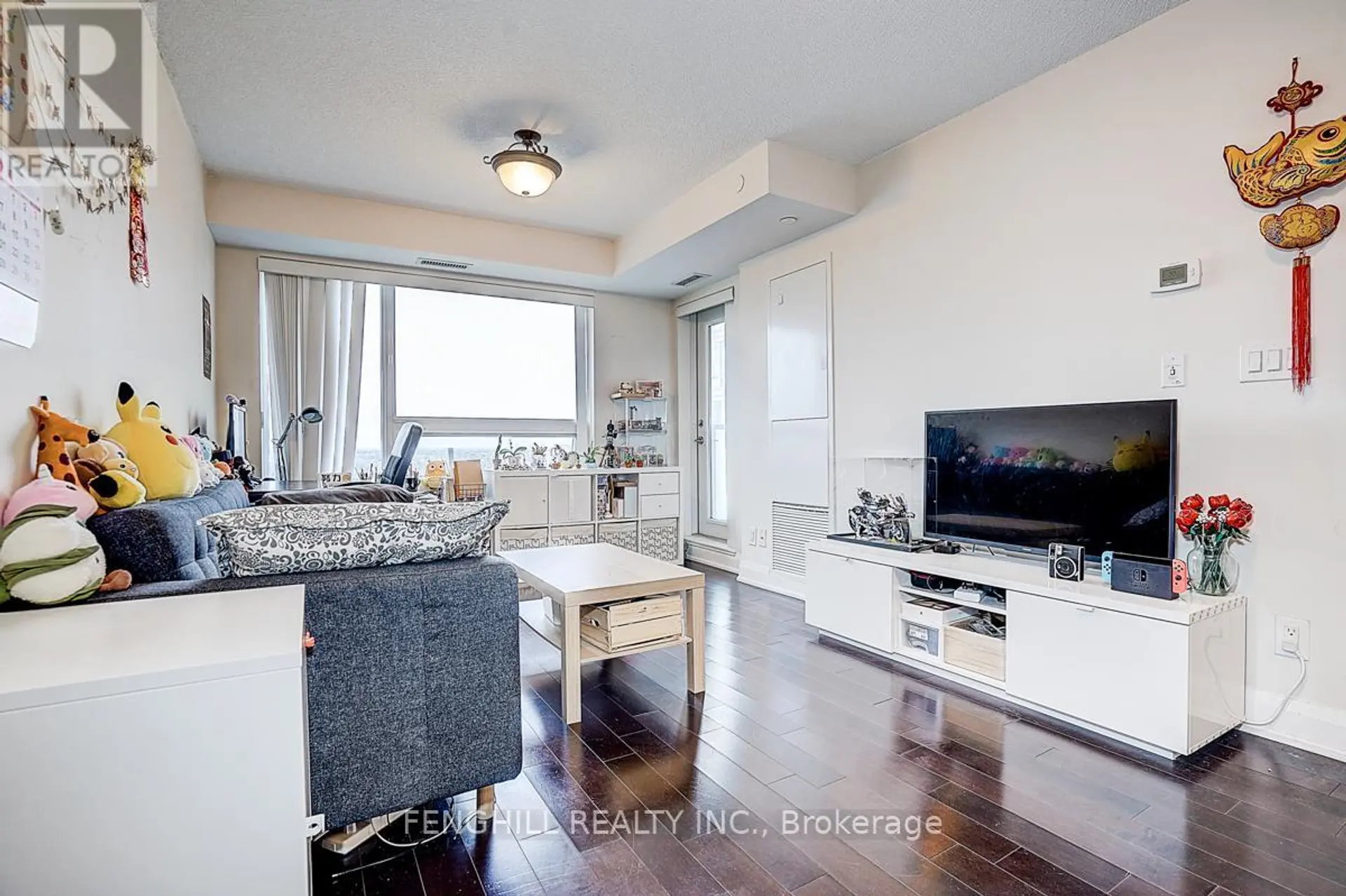 #2010 1 UPTOWN DRIVE - Image 6