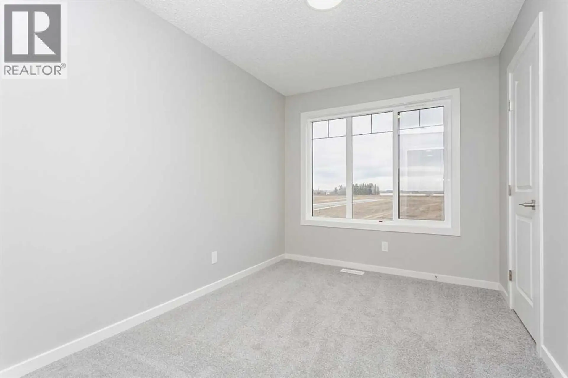 222 Heartwood Parade SE - Image 15