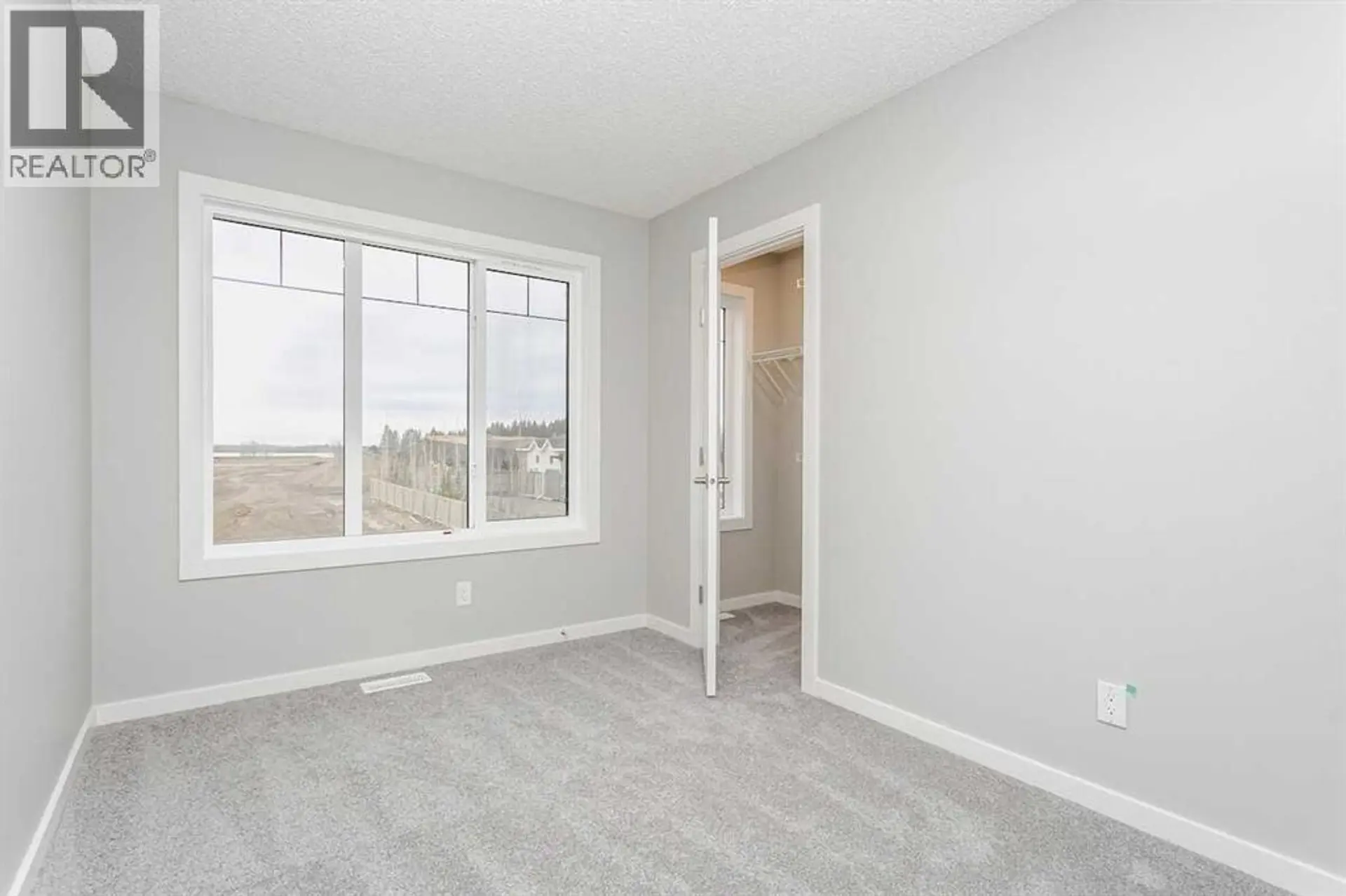222 Heartwood Parade SE - Image 16