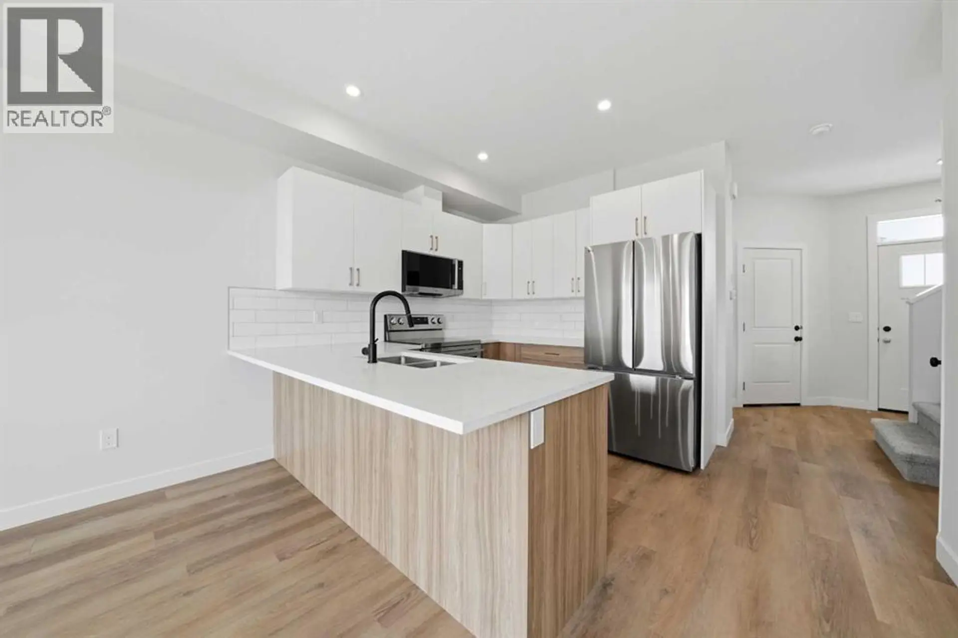 81 Pinnacle Close - Image 4