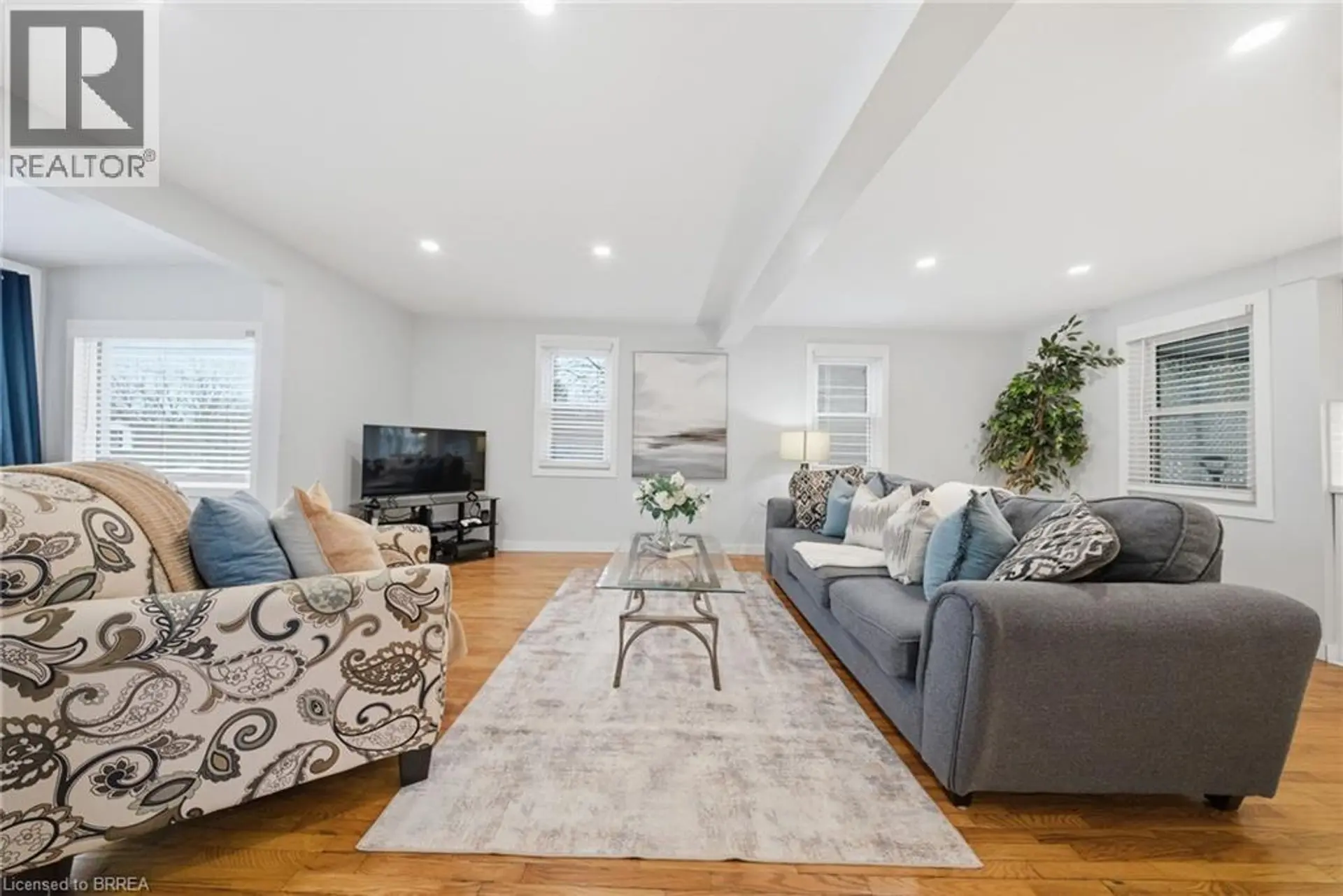 71 FOURTH Avenue - Image 4