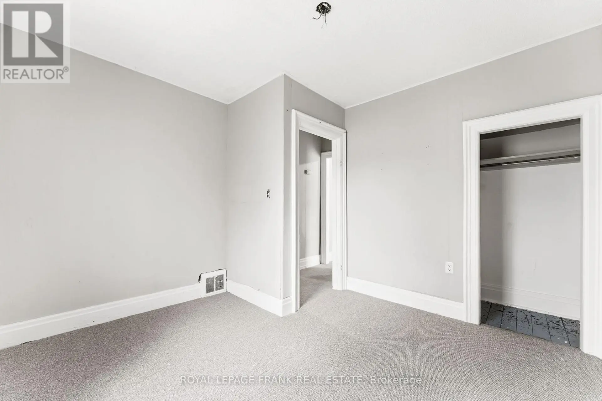 36 MILL STREET - Image 12