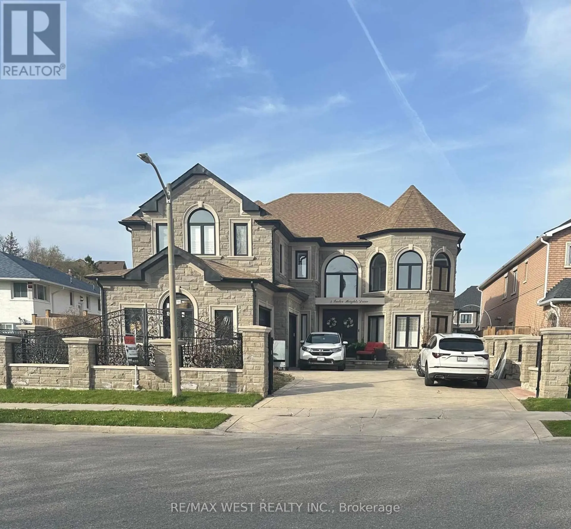 4 INDER HEIGHTS DRIVE - Image 1