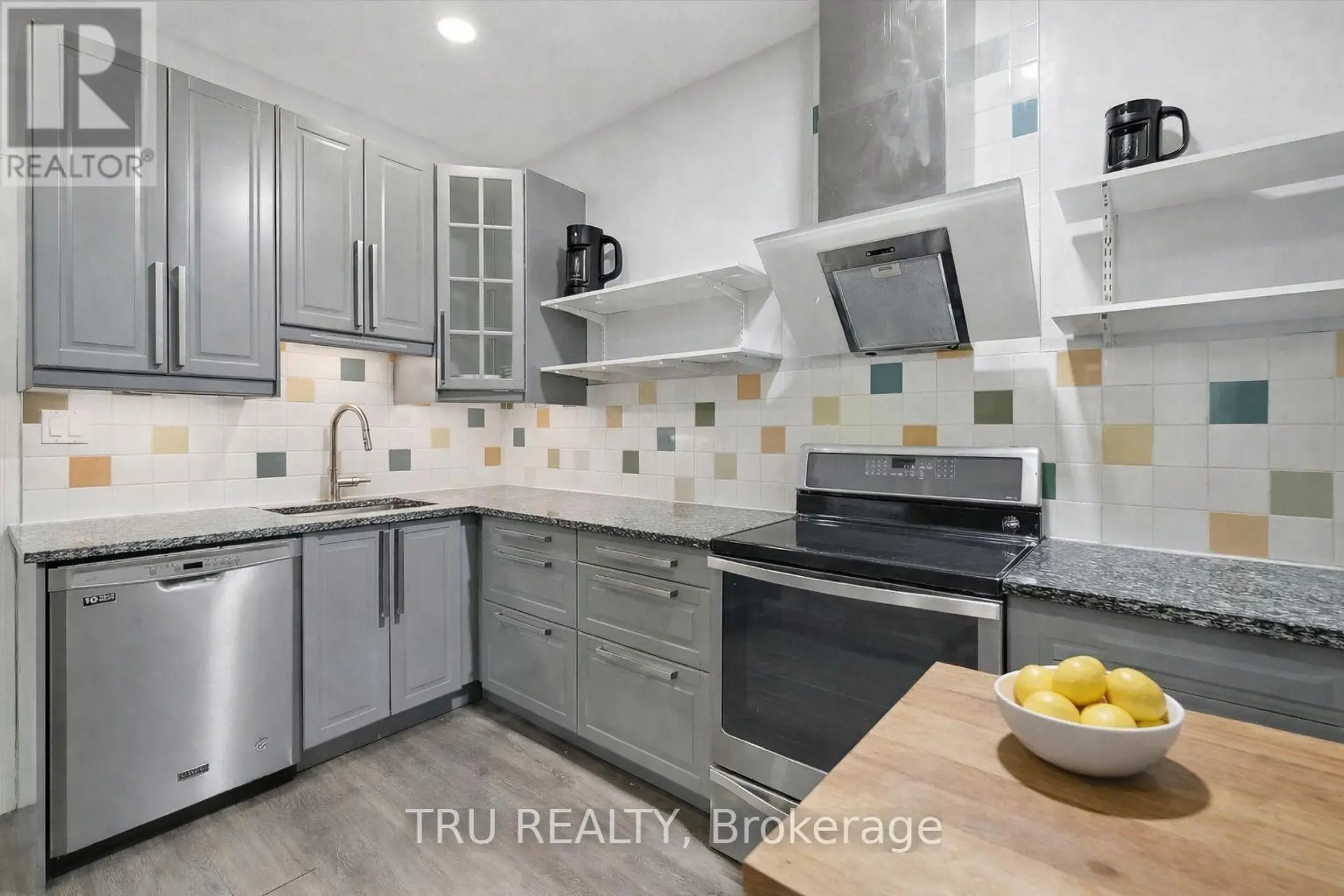 355 CAMBRIDGE STREET N - Image 2