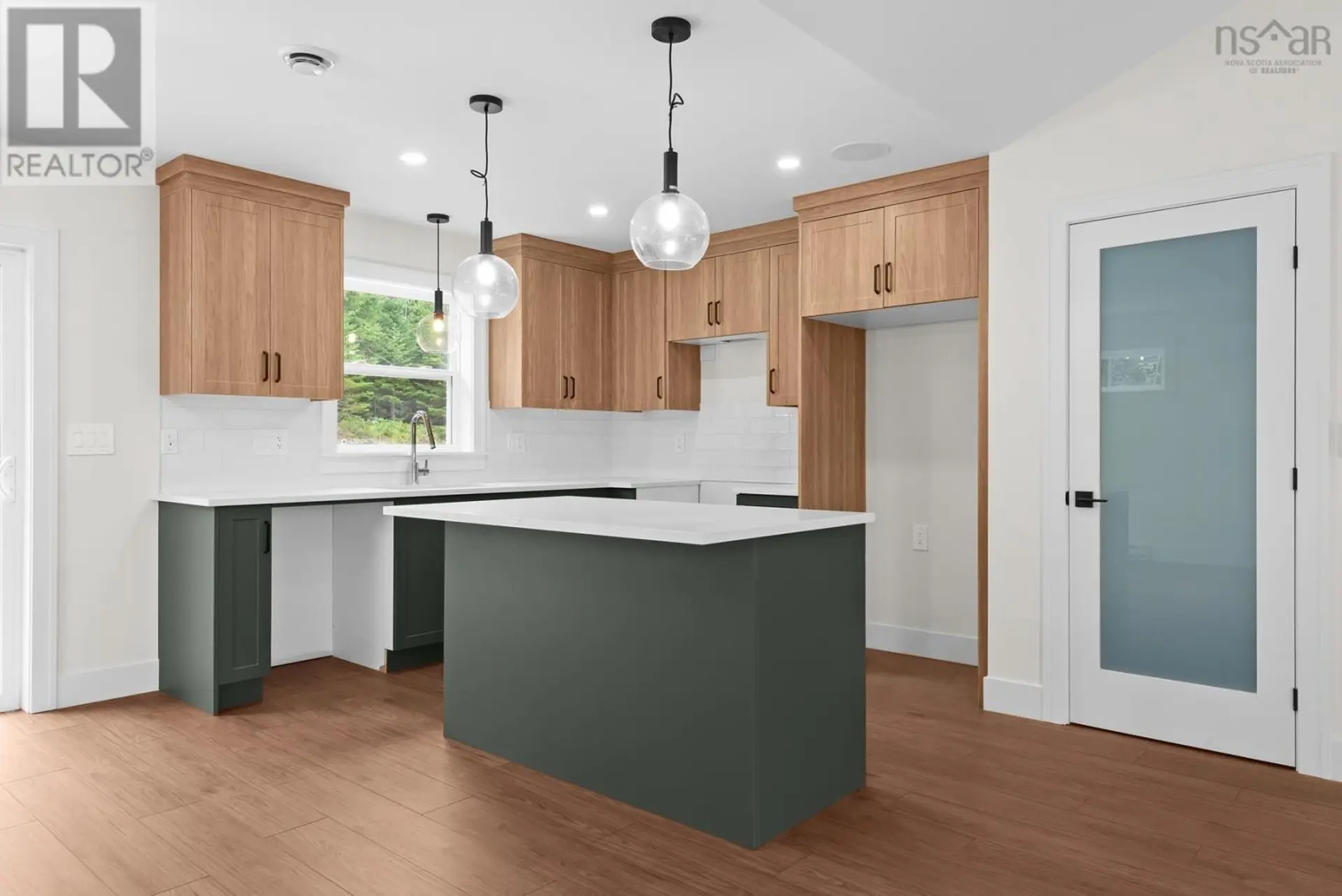 227 Bondi Drive - Image 2