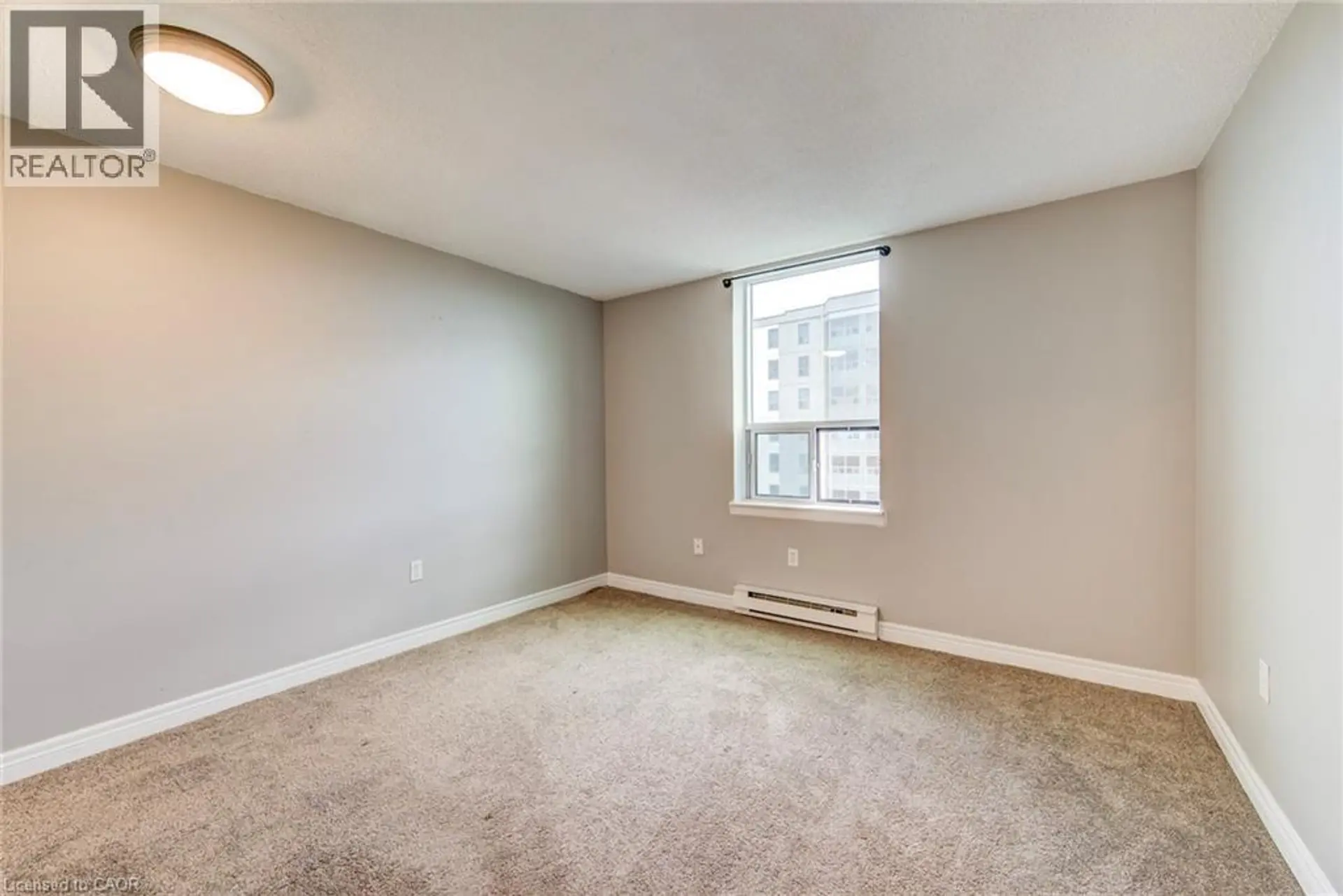 #1605 35 GREEN VALLEY Drive - Image 12