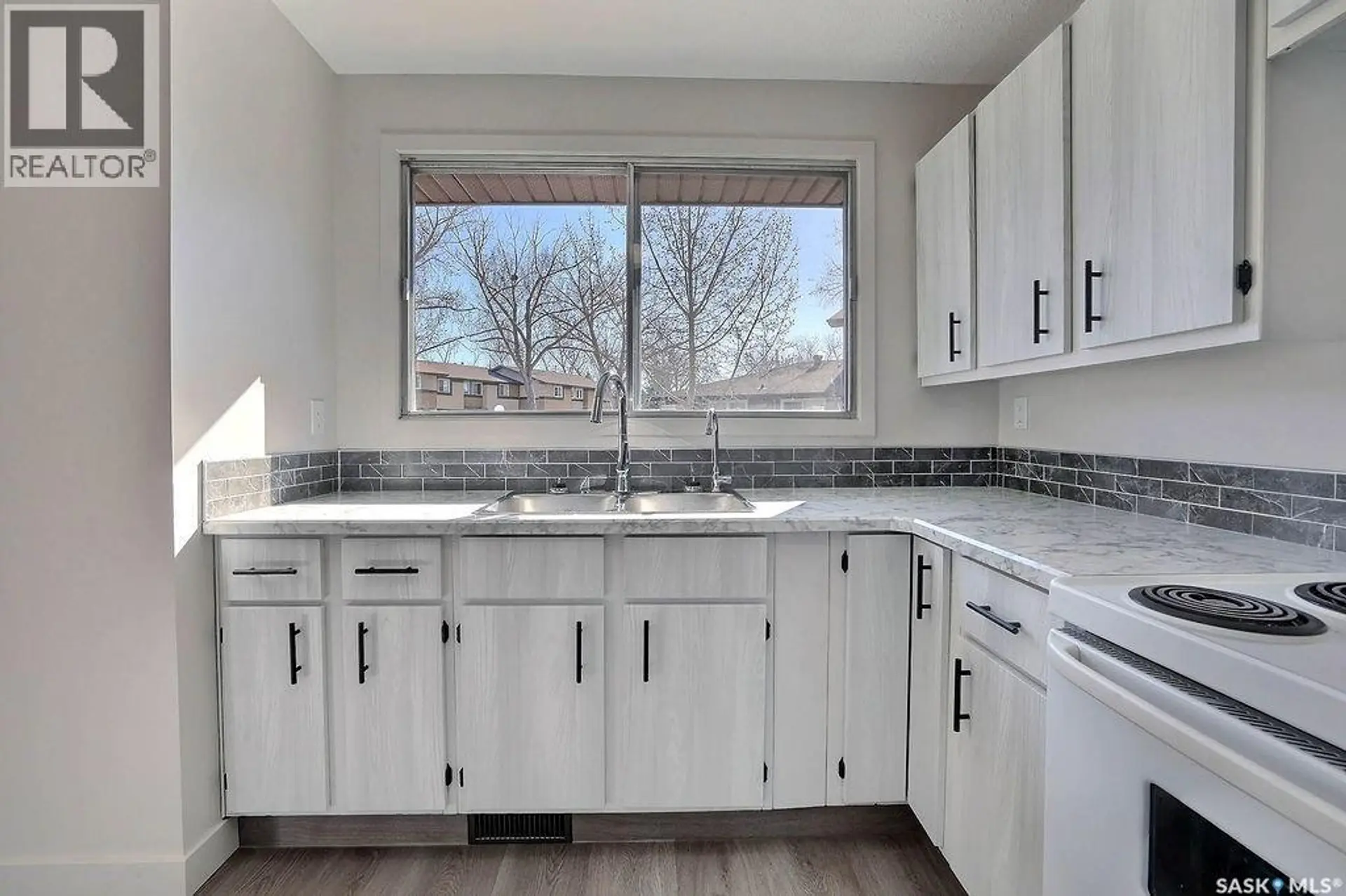 #31 Mackenzie WAY - Image 7