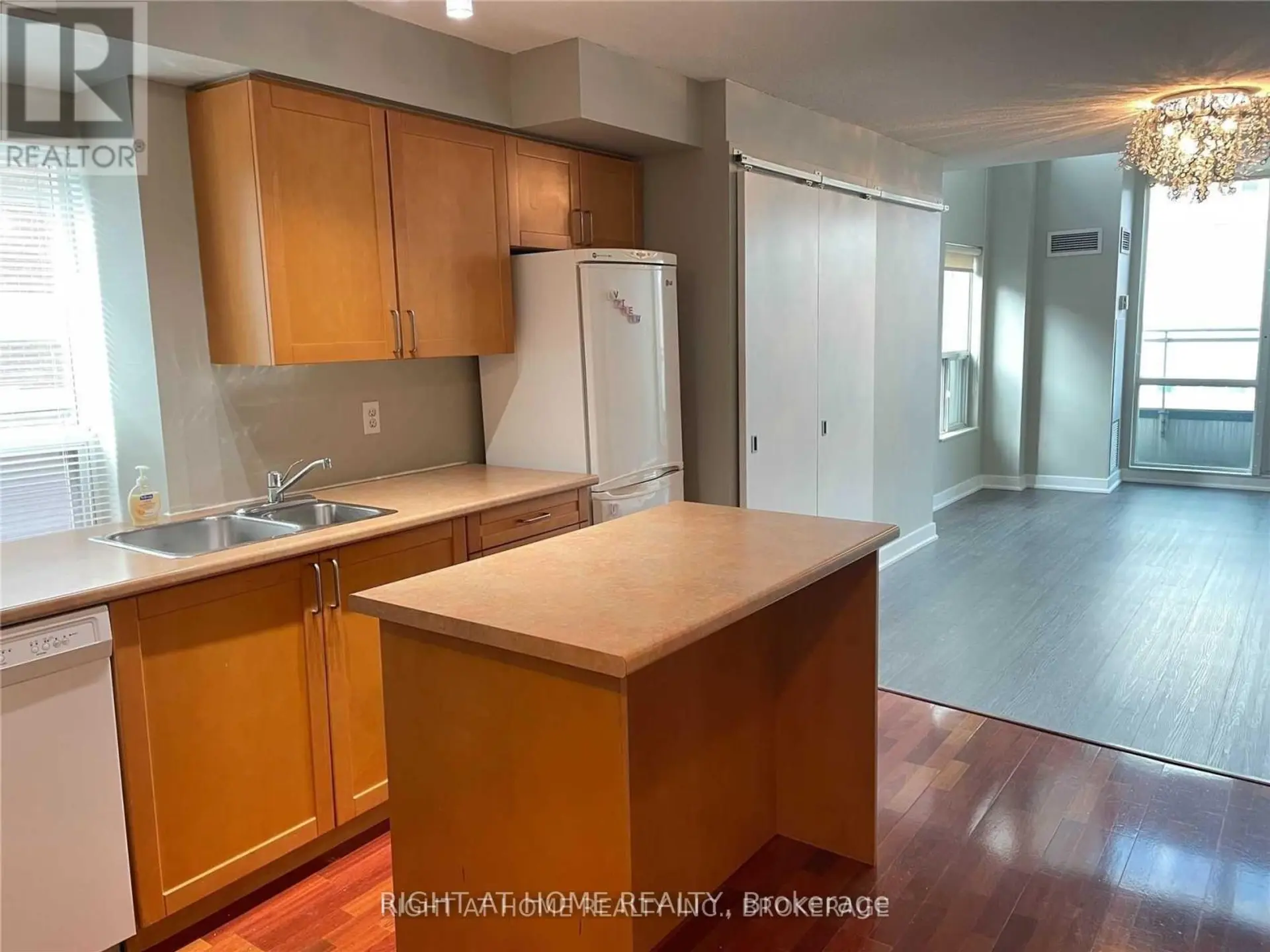 #501 77 LOMBARD STREET - Image 5