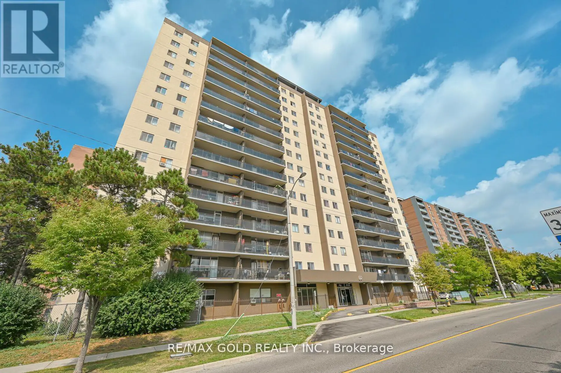 #207 60 STEVENSON ROAD - Image 2