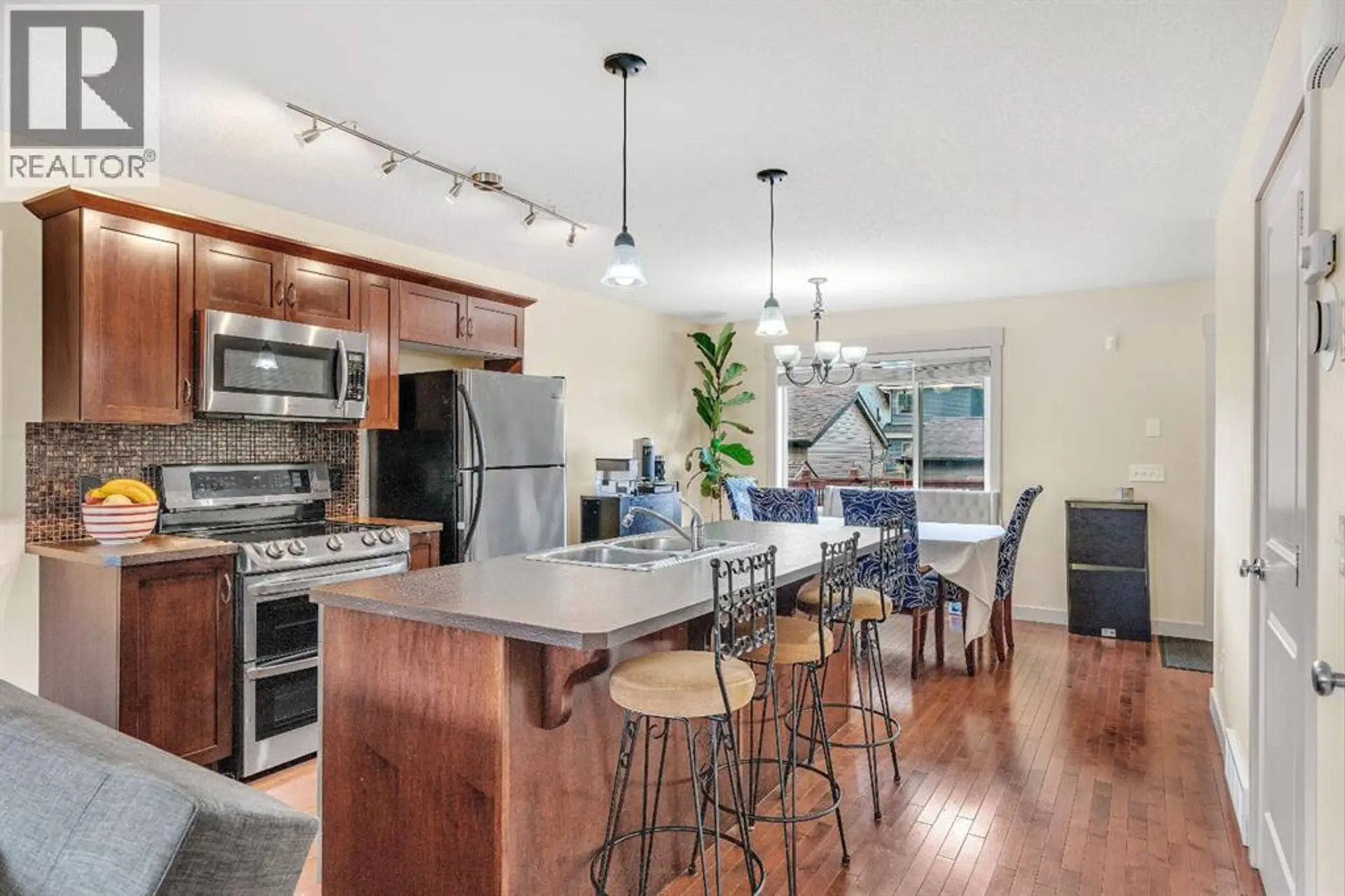 301 Skyview Ranch Drive NE - Image 6
