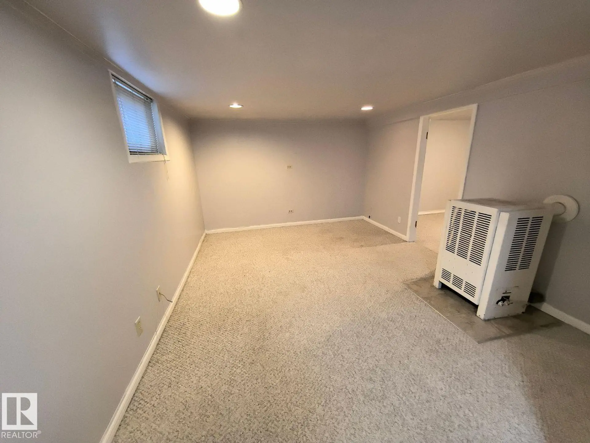 10815 68 AV NW - Image 10