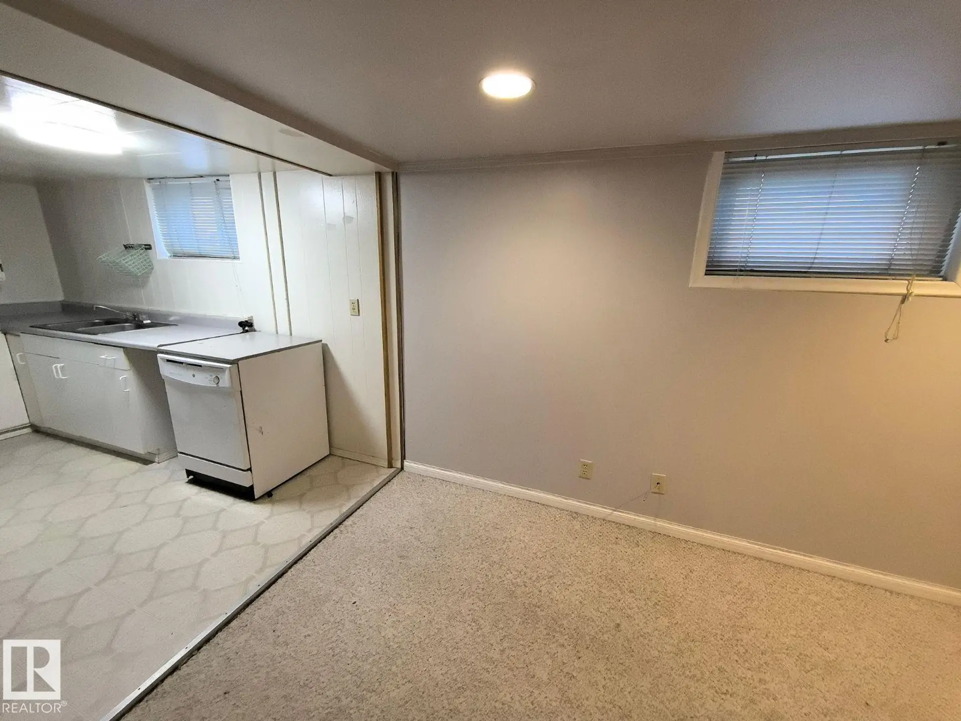 10815 68 AV NW - Image 11