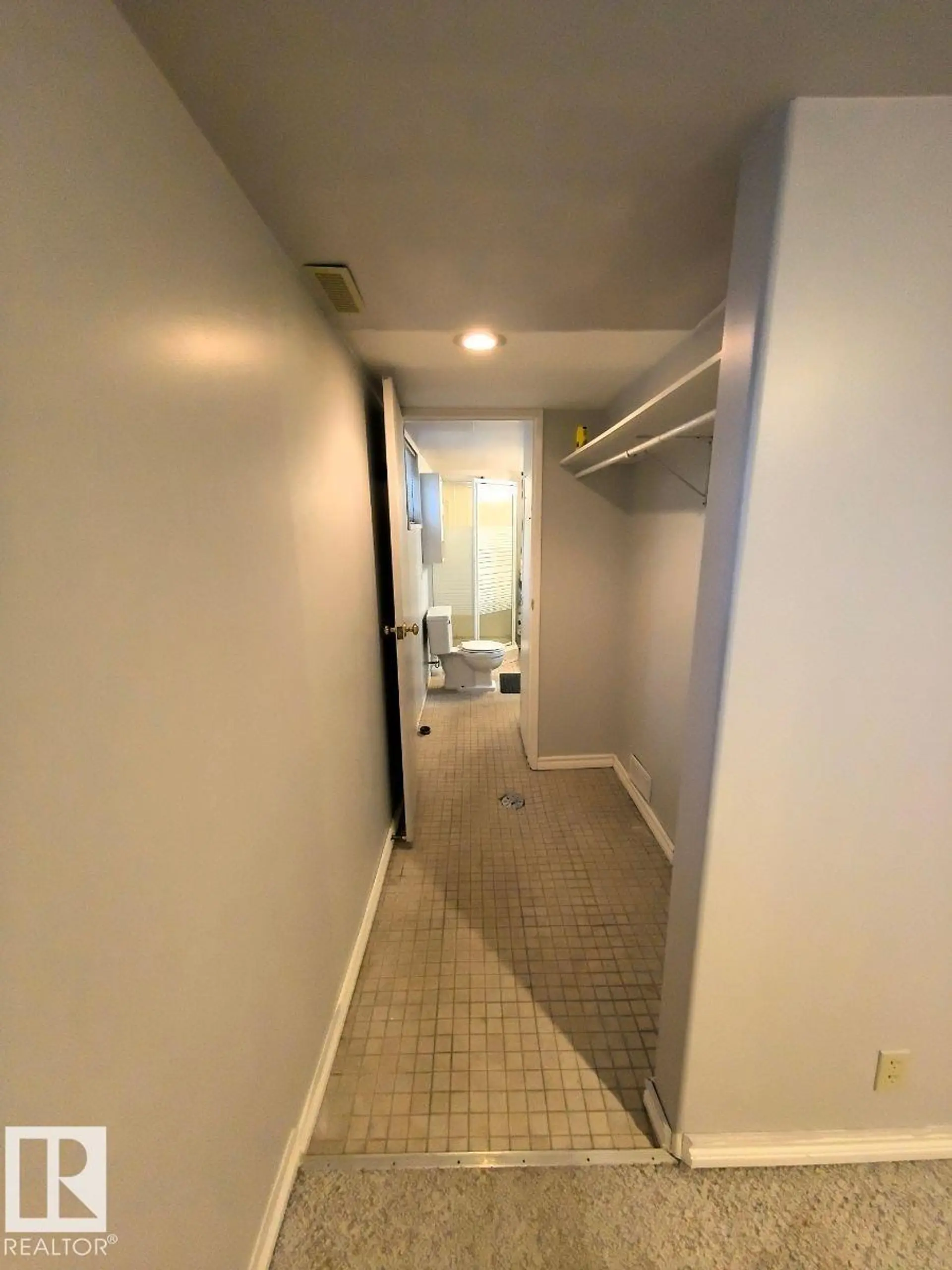 10815 68 AV NW - Image 13