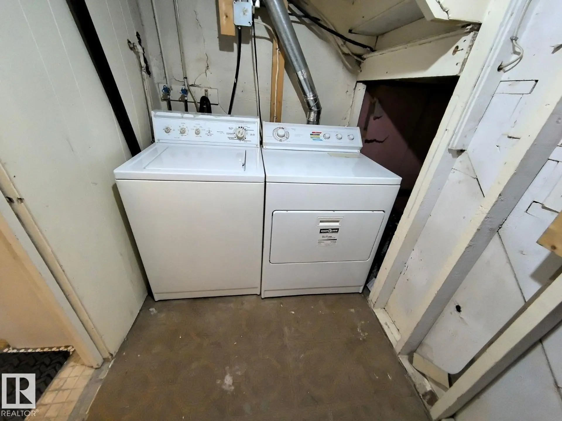 10815 68 AV NW - Image 15