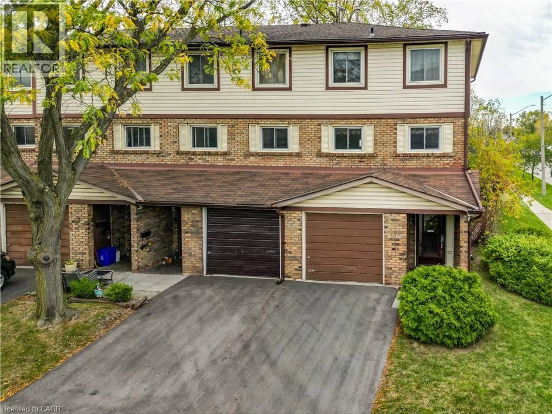 #1 34 BOW VALLEY Drive - Image 1