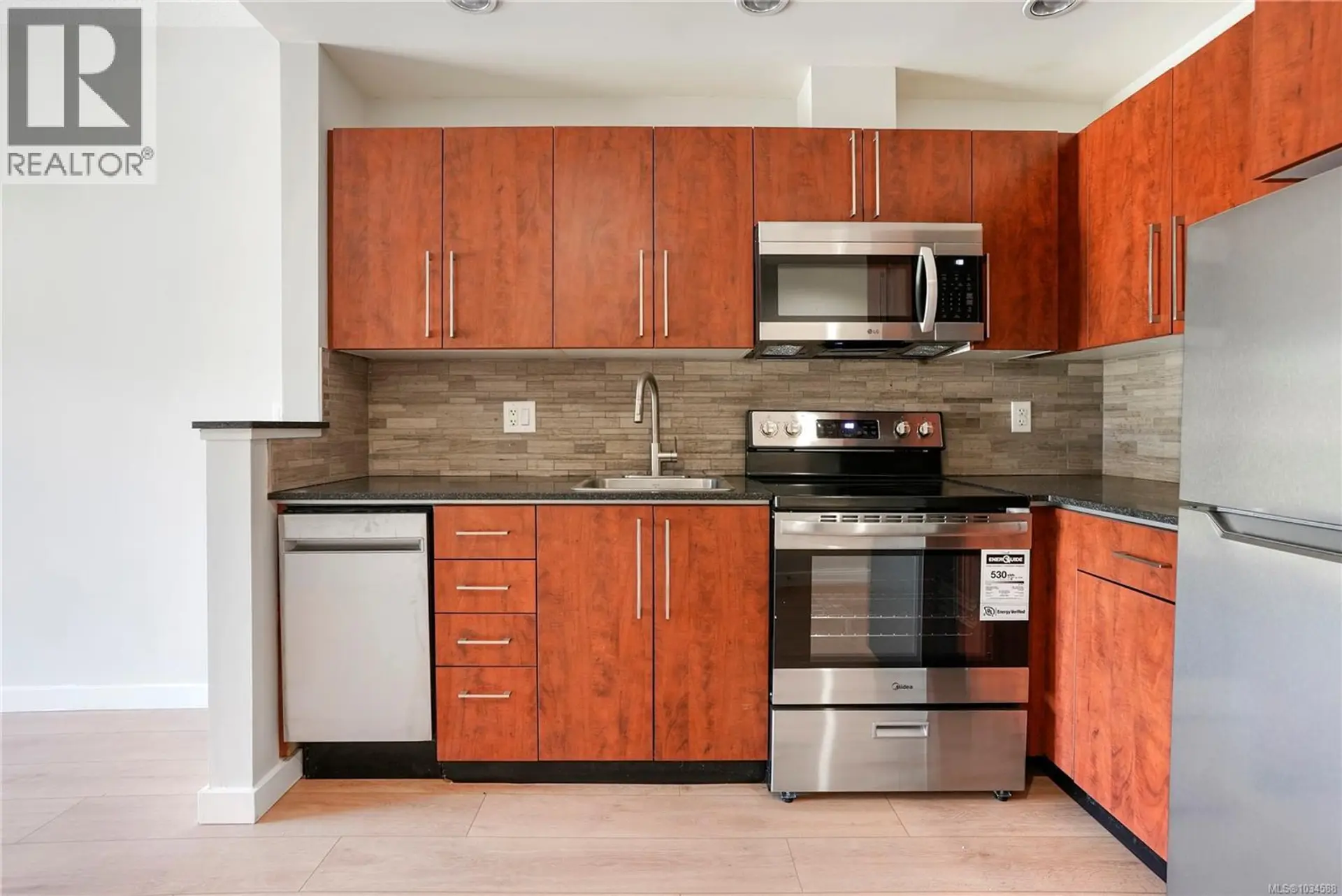 #315 611 Brookside Rd - Image 3