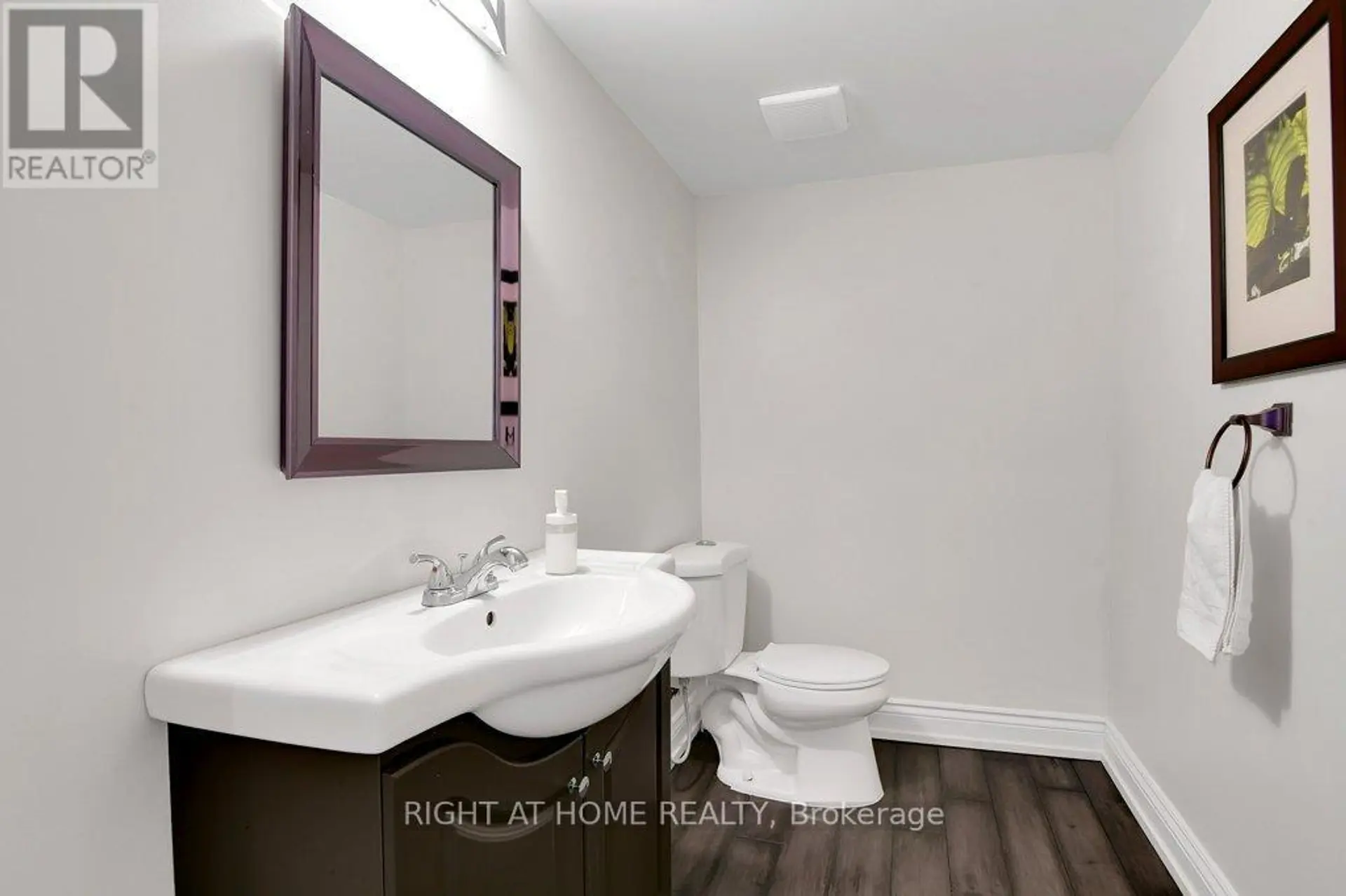 33 SPUR AVENUE - Image 18