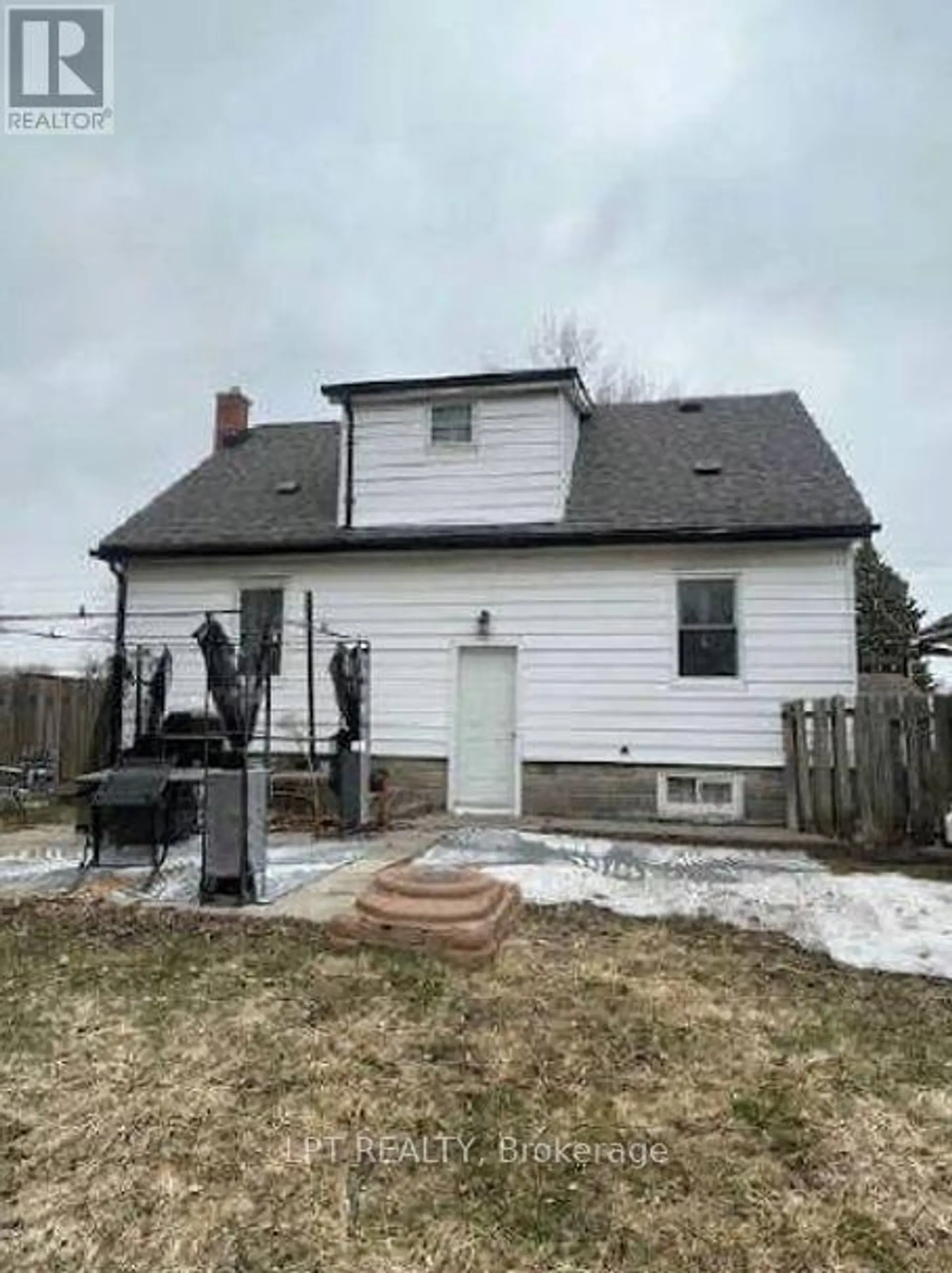538 SIDNEY STREET - Image 10