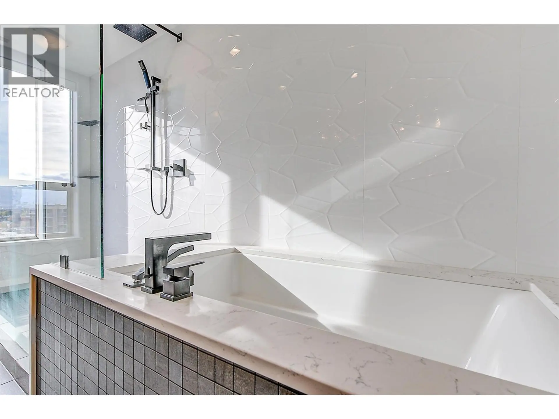 #1209 1160 Bernard Avenue - Image 15