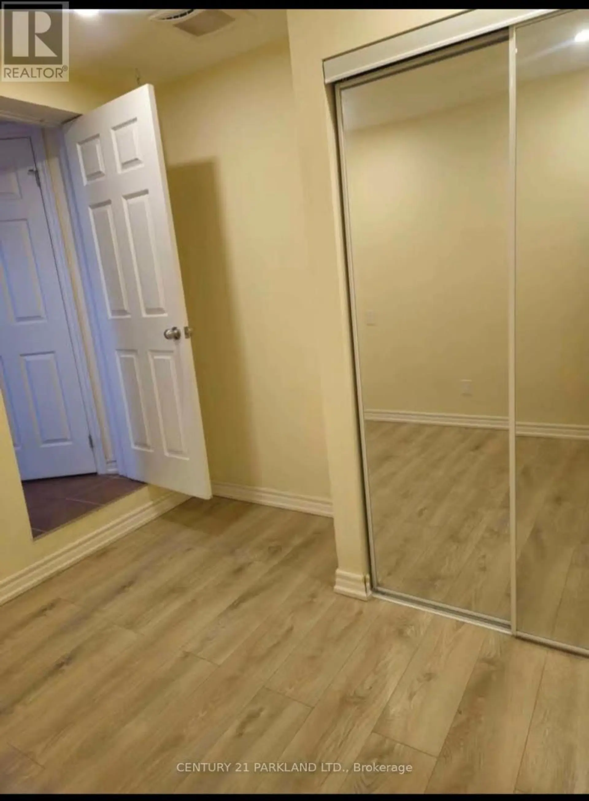 52 IGNATIUS LANE - Image 3