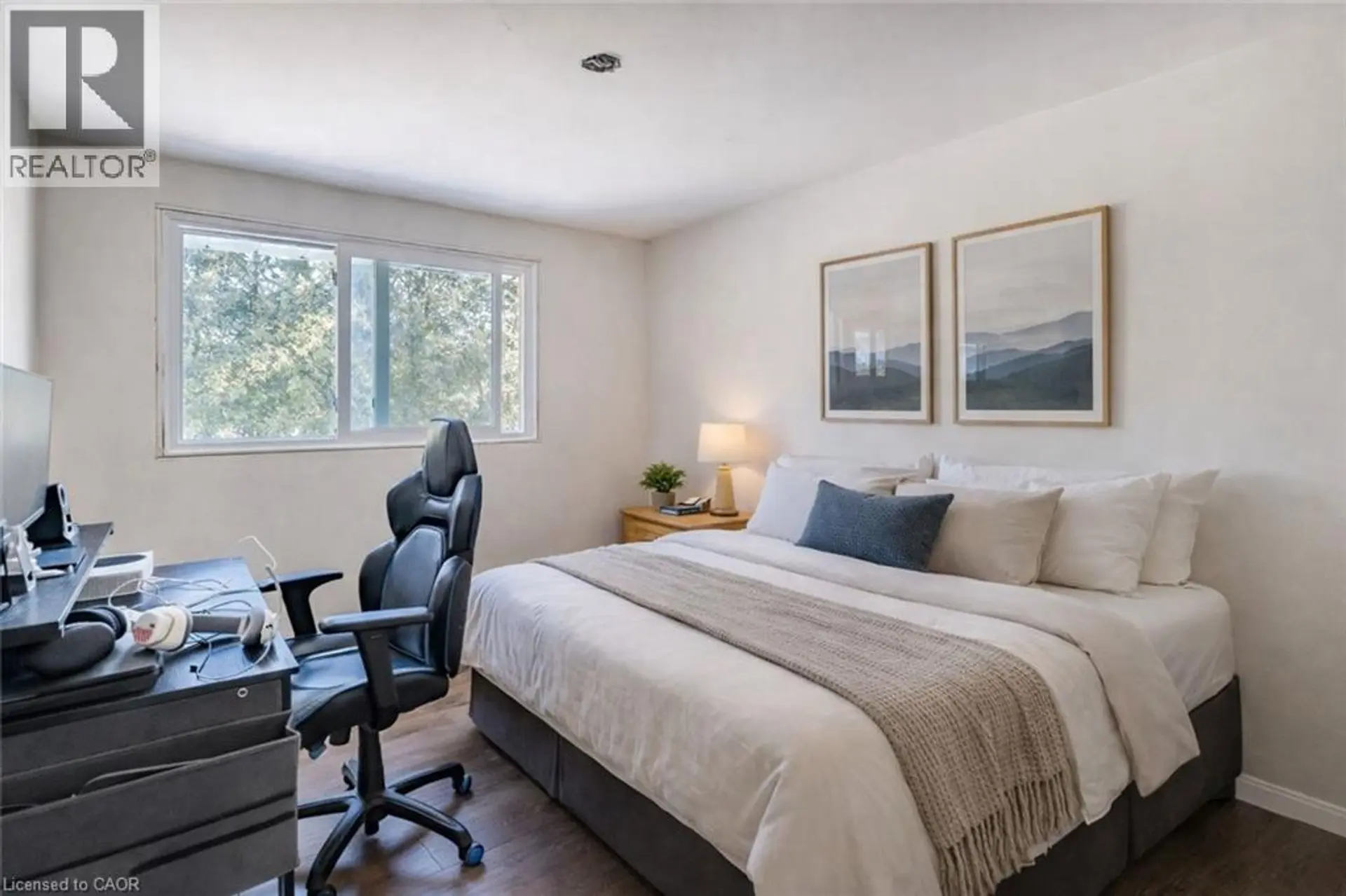 16 ALDERWOOD Crescent - Image 3