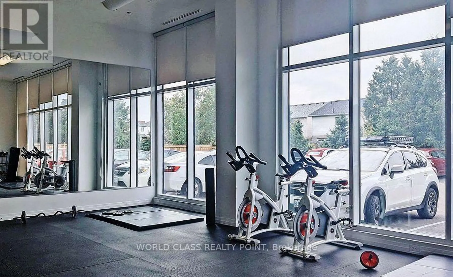 #633 1900 SIMCOE STREET - Image 15