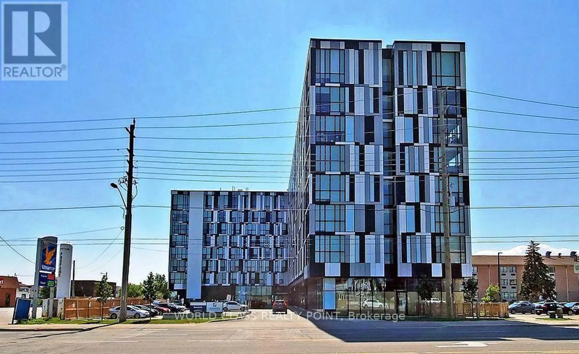 #633 1900 SIMCOE STREET - Image 20