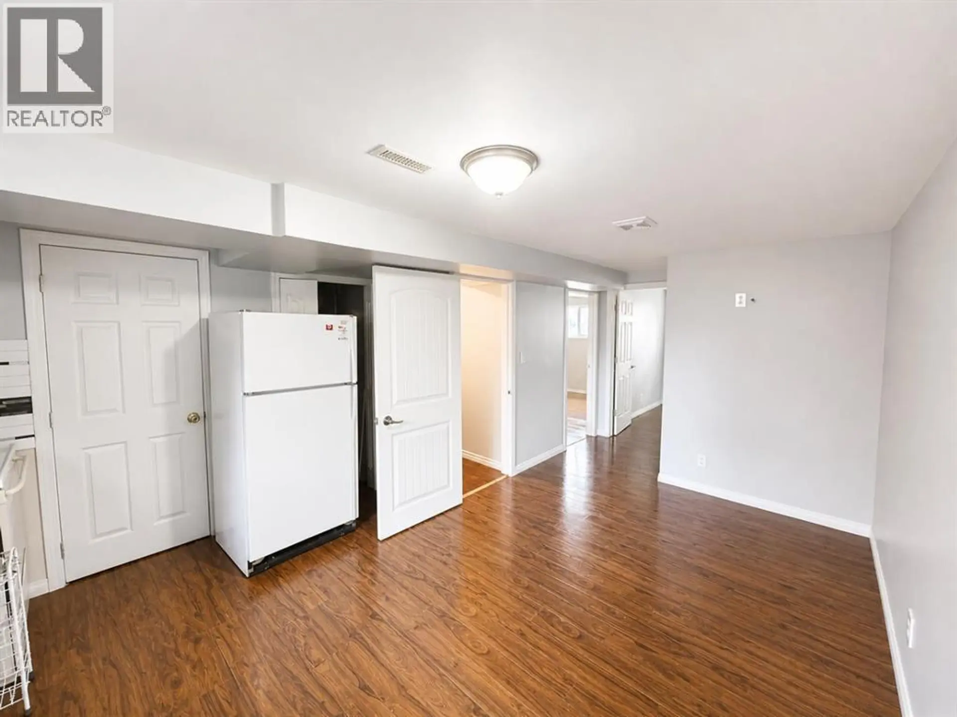 422 40 Street NE - Image 11